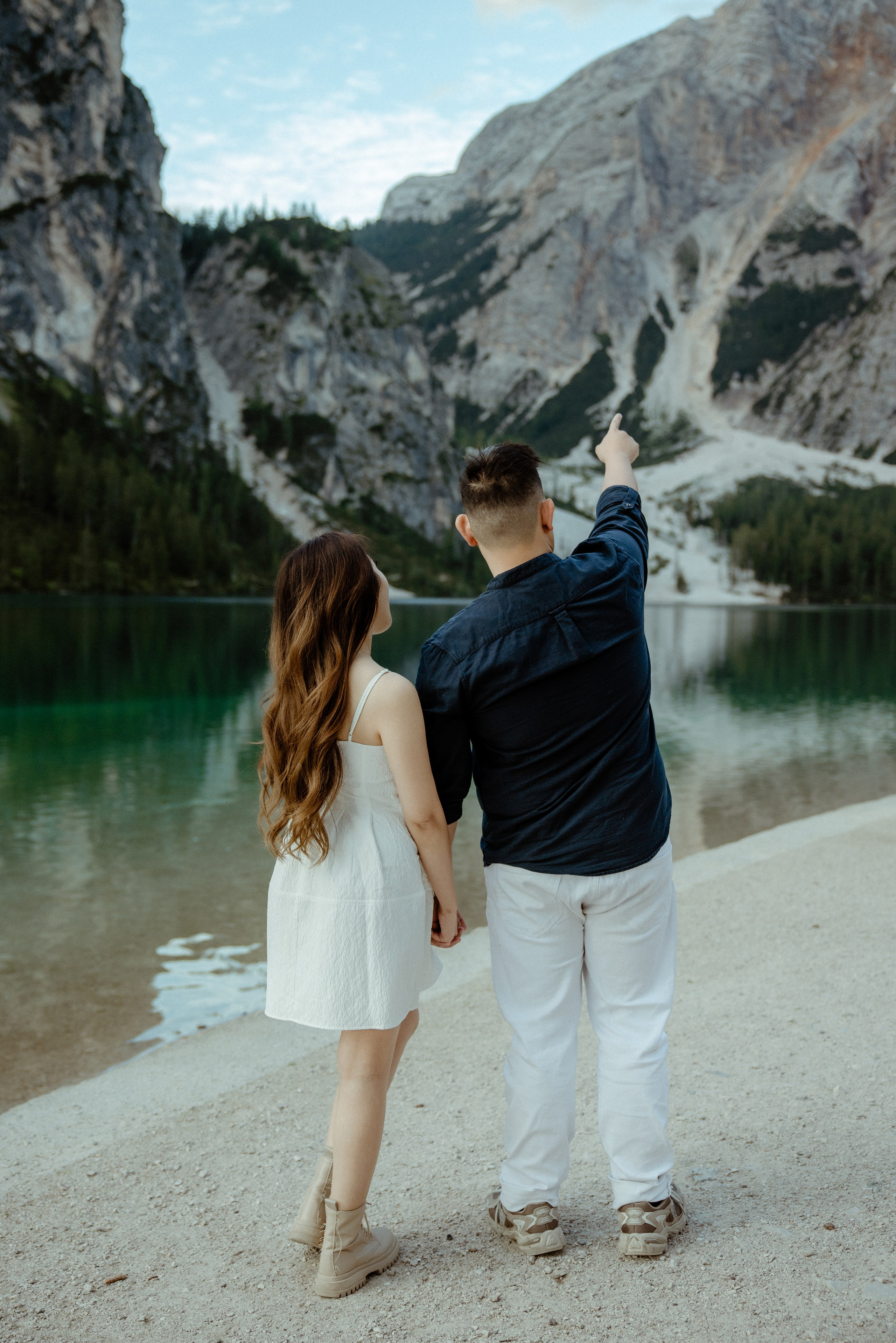 Sunrise proposal at Lago di Braies | Dreamy engagement in the Dolomites. Iceland elopement photographer & videographer