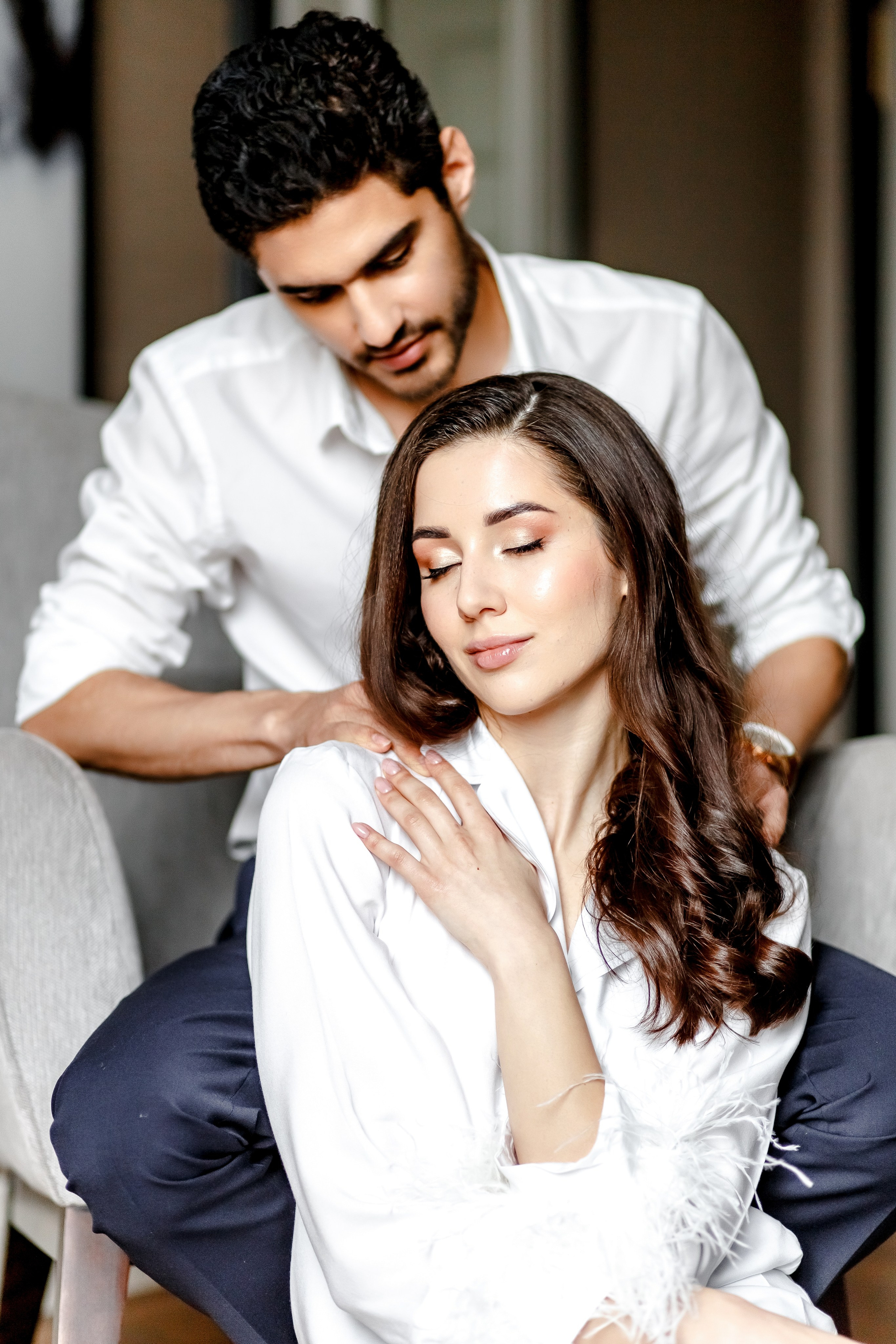 Getting Ready im Ritz Carlton Berlin: Ein zauberhafter Start in den Hochzeitstag. Hochzeitsfotografie in Berlin Nataliia Schütze