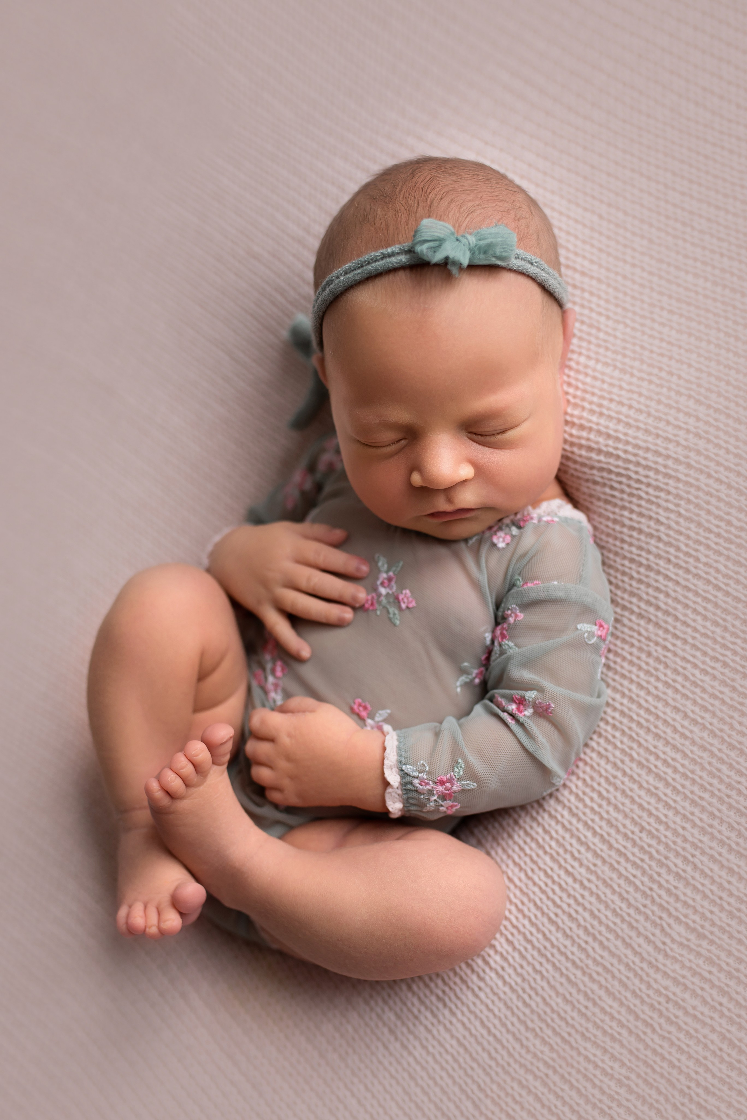 Newborn gallery. In-home newborn photography Raleigh & area Katya Kulikova