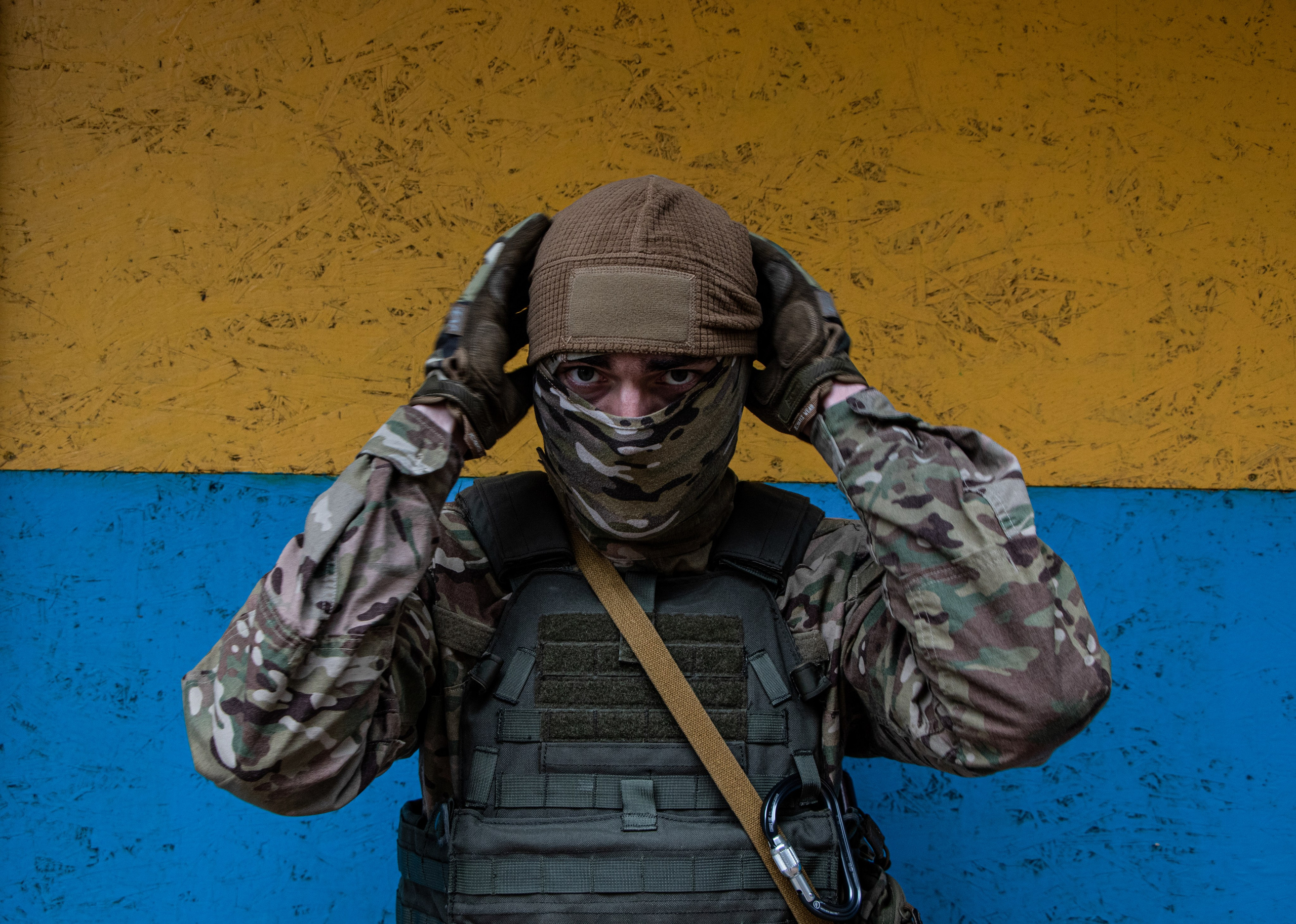 Portrait d’un soldat ukrainien près de Kyiv.