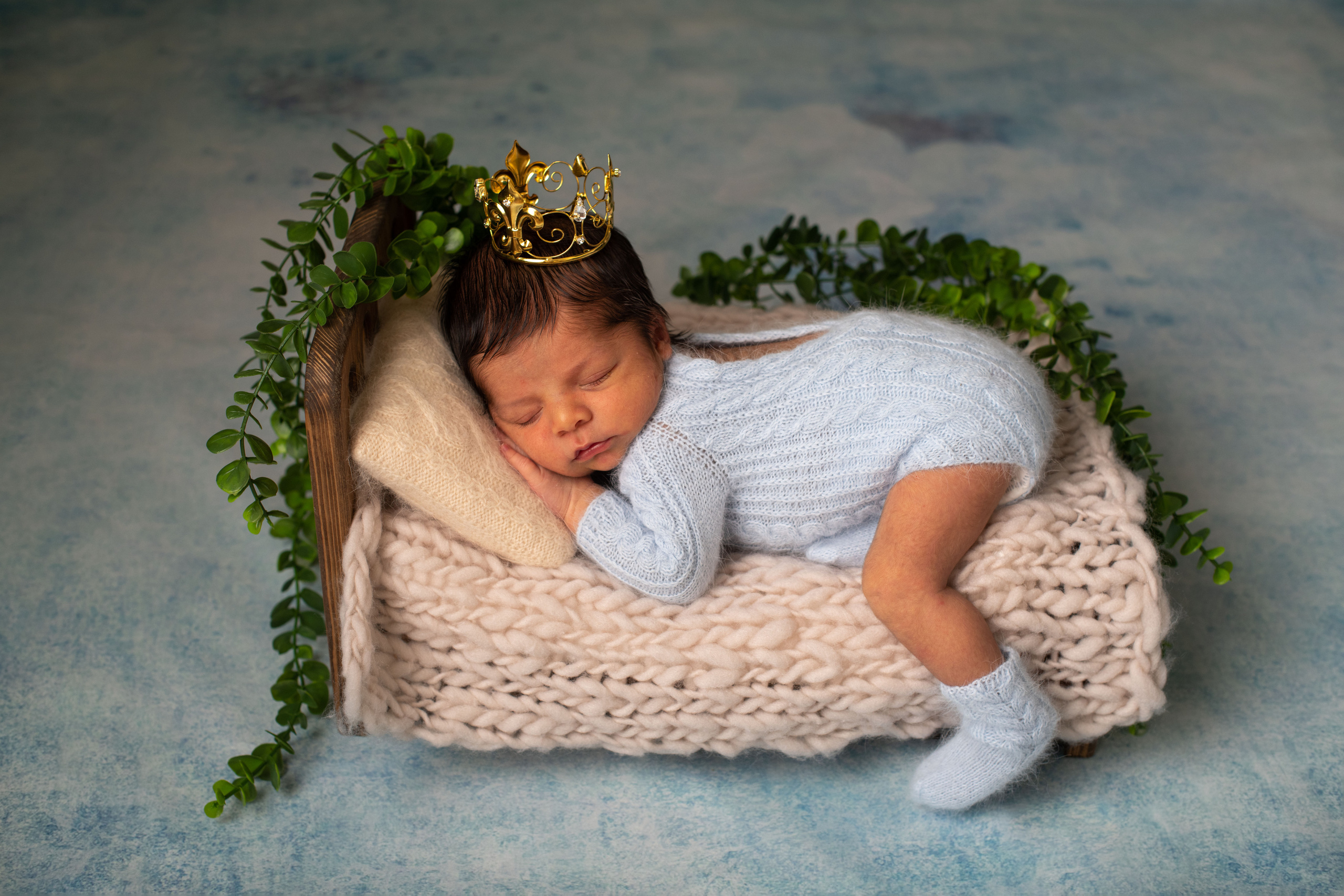 Liam newborn photoshoot. Newborn photographer Sacramento