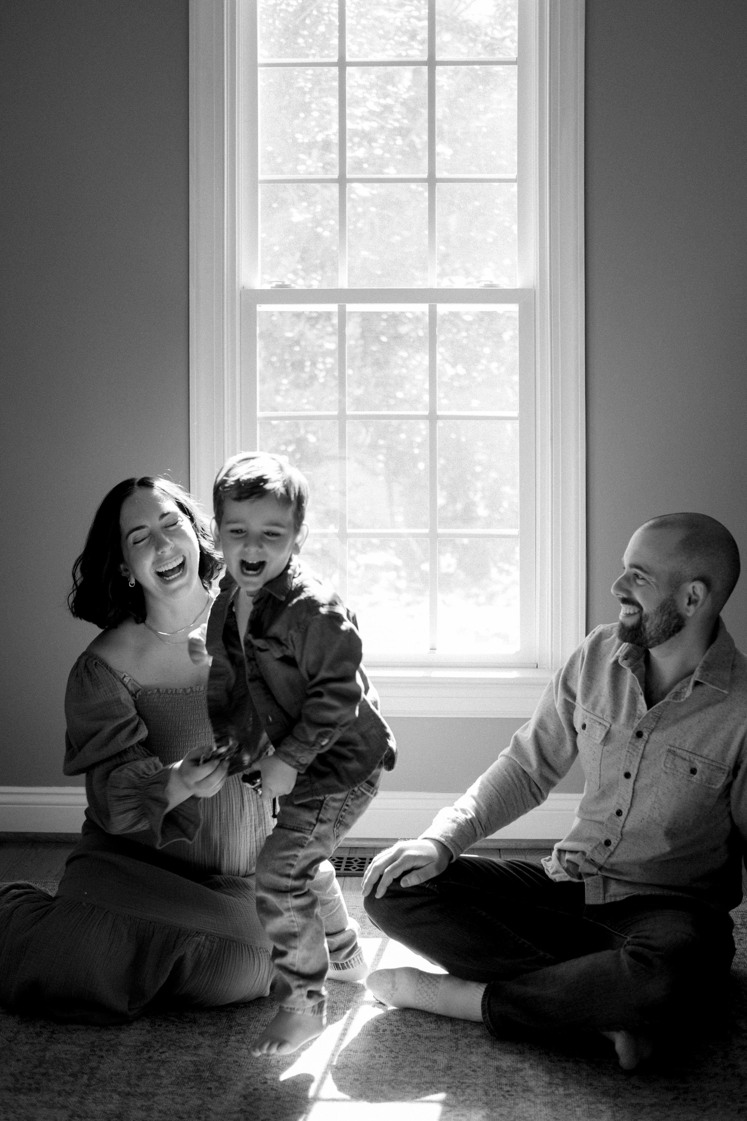Richmond, VA Maternity Photographer | Editorial & Documentary Portraits. Family Photographer Richmond VA | Anna Dobrovolskaia