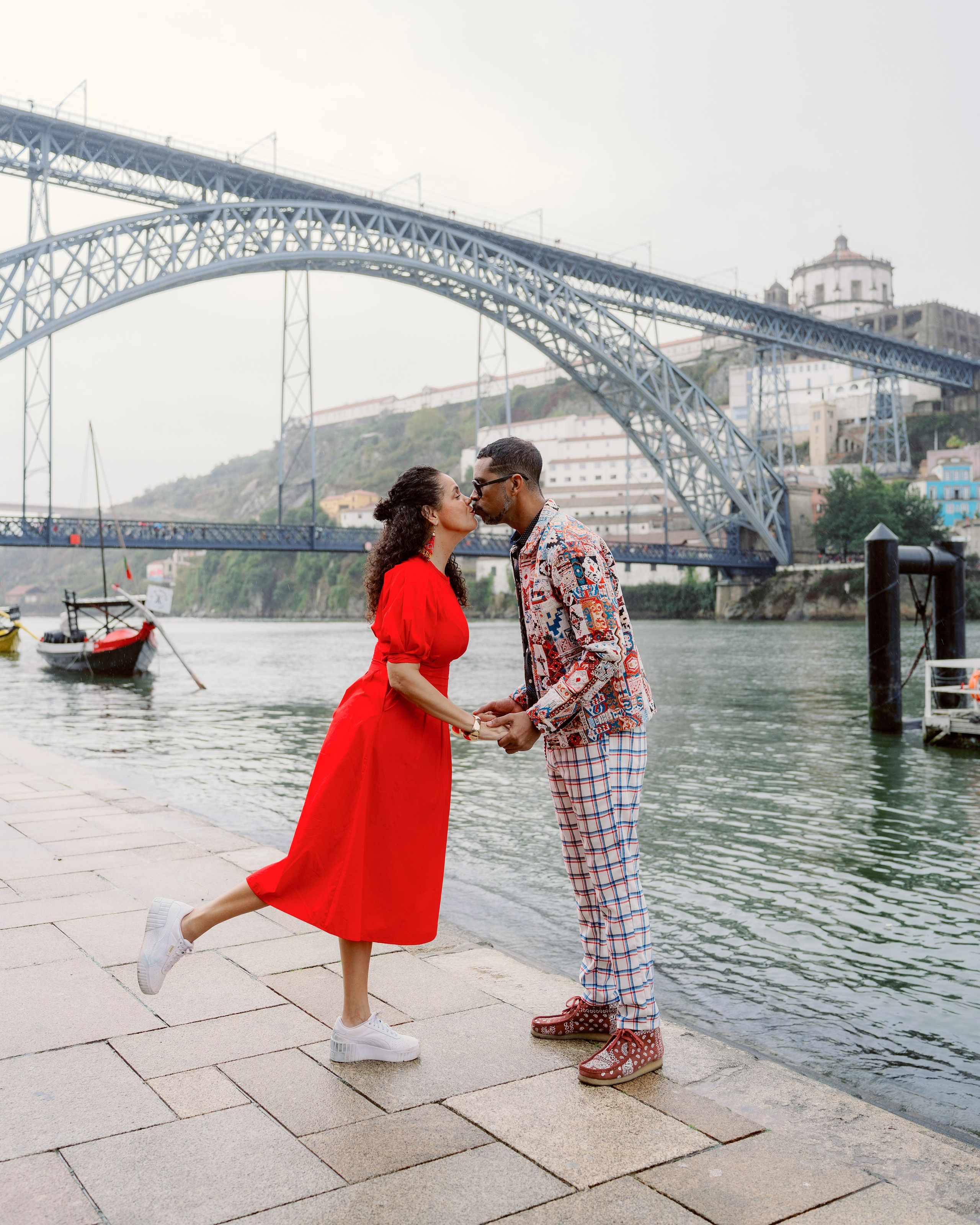 PORTO: PRIVATE WALKING TOUR AND PHOTO SHOOT. Фотограф и видеограф в Португалии