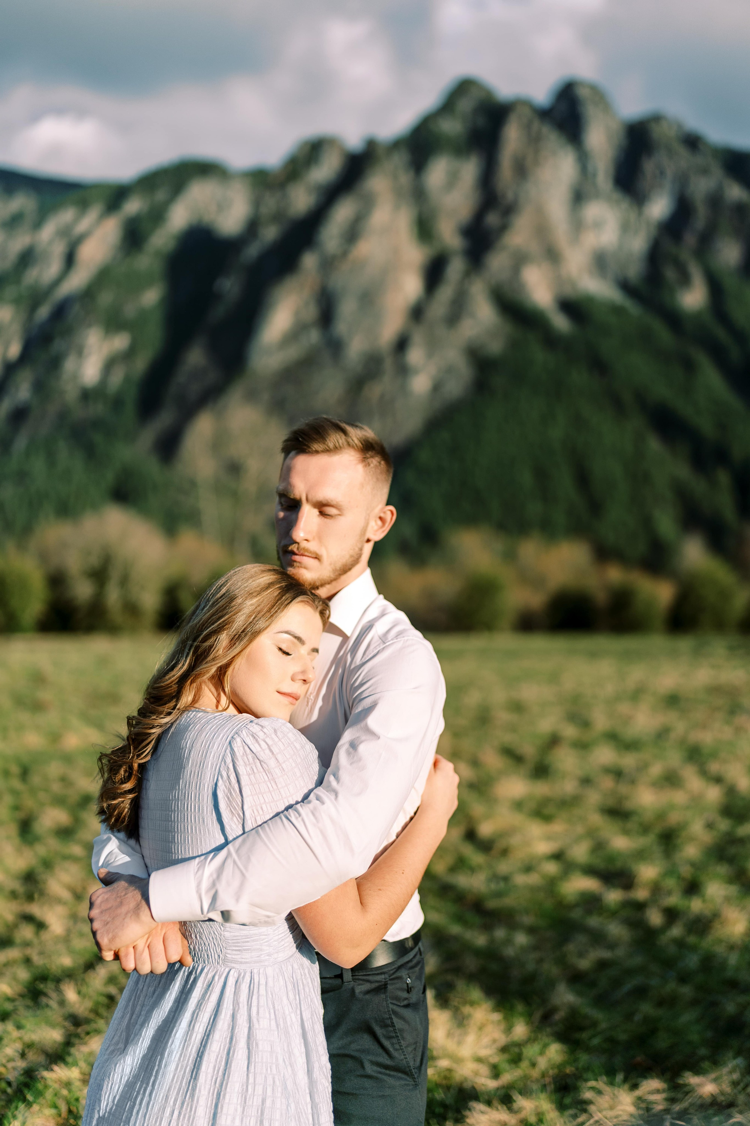 Engagement photo shoot/ Dmitry and Julia/ February 2024. North Bend, Washington. EVAN ARISTOV WEDDING PHOTOGRAPHY — Seattle Wedding Photographer
