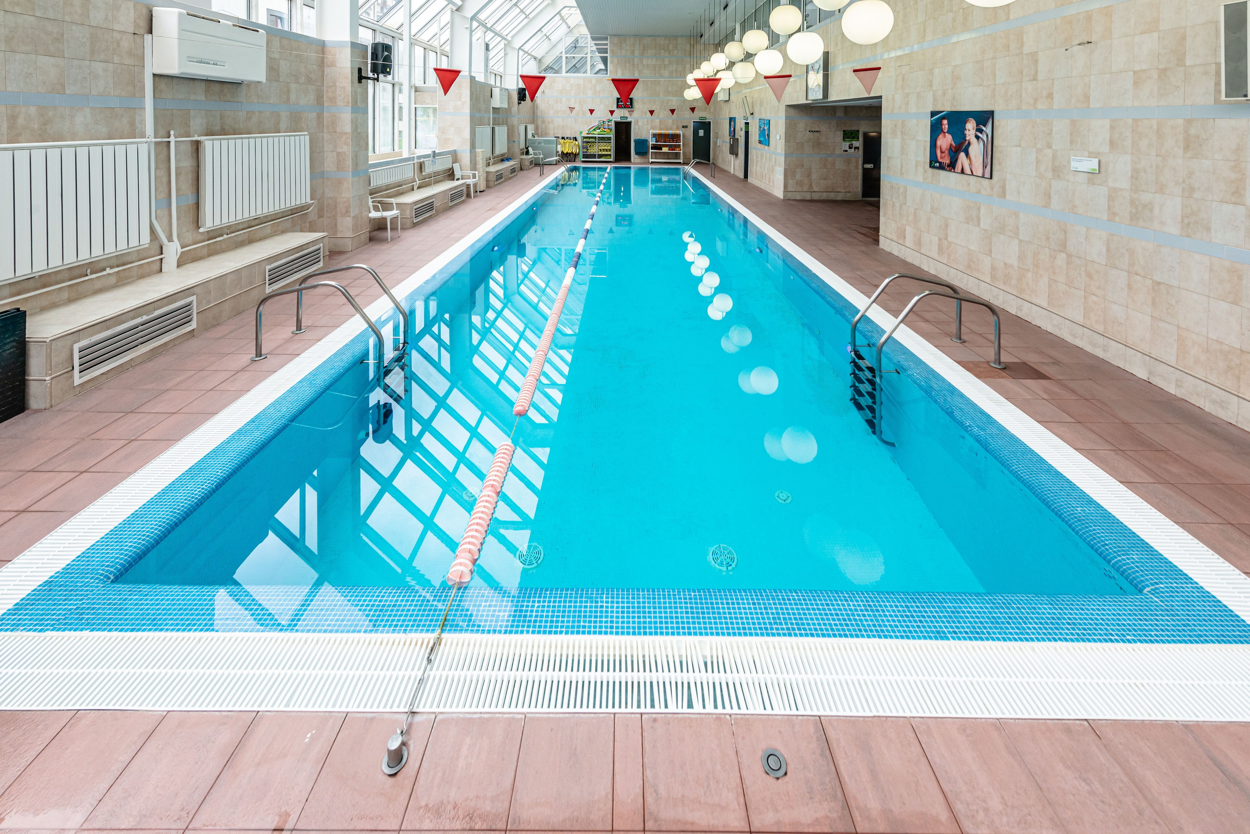 Фитнес-клуб DDX Fitness в Б. Овчинниковском переулок. ФОТОГРАФ МЕКСИКА КИНТАНА-РОО