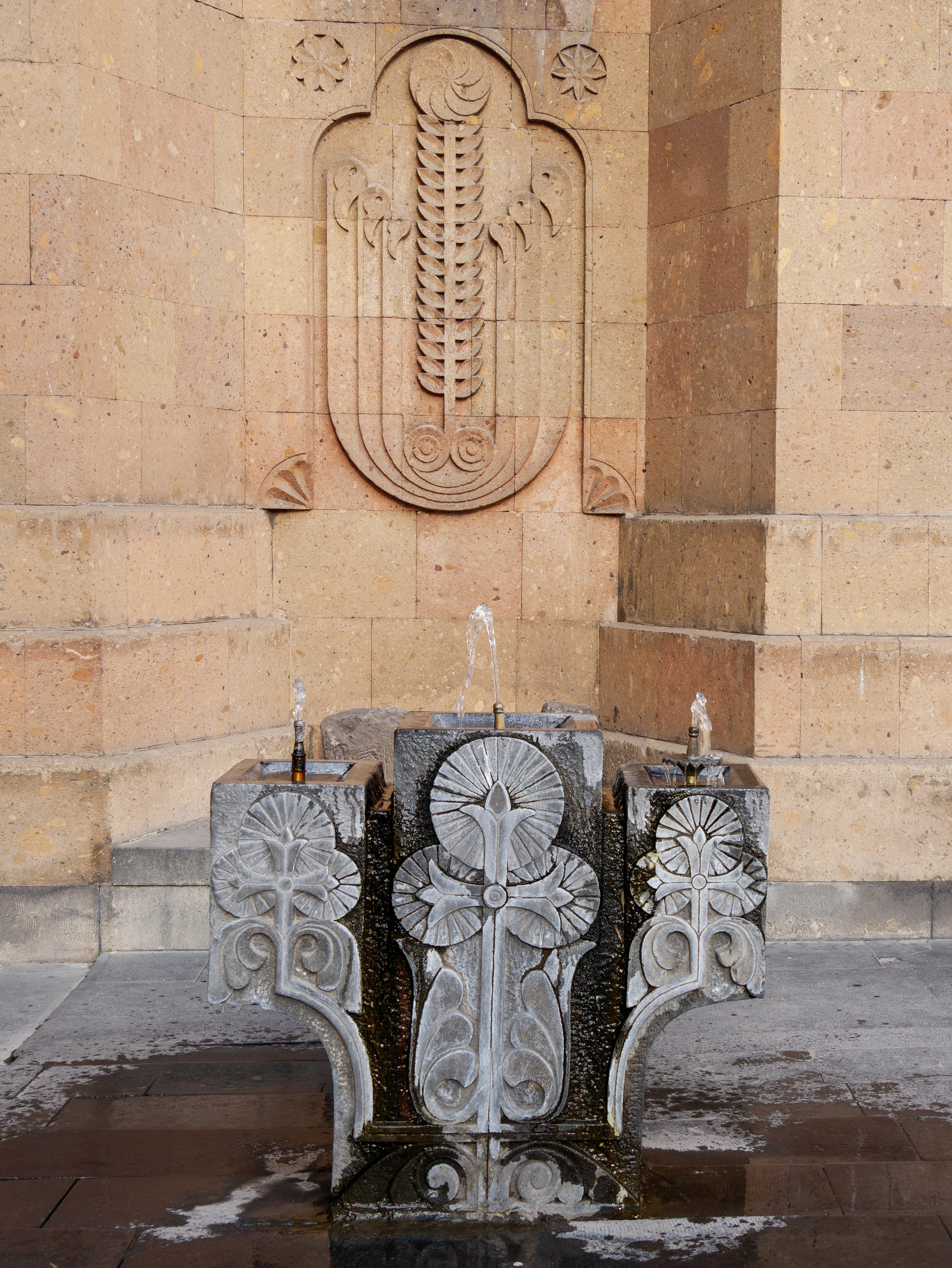 Saint Sargis Vicarial Church, Cathedral in Yerevan, Церковь святого Саркиса в Ереване