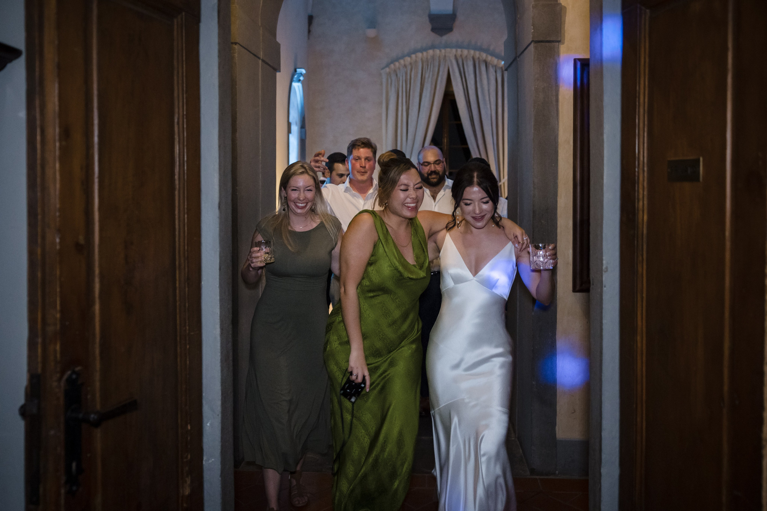 Luxury Destination Wedding in Tuscany | Castello Vicchiomaggio. Lisbon Wedding Photographer | Timeless Documentary Wedding Photography