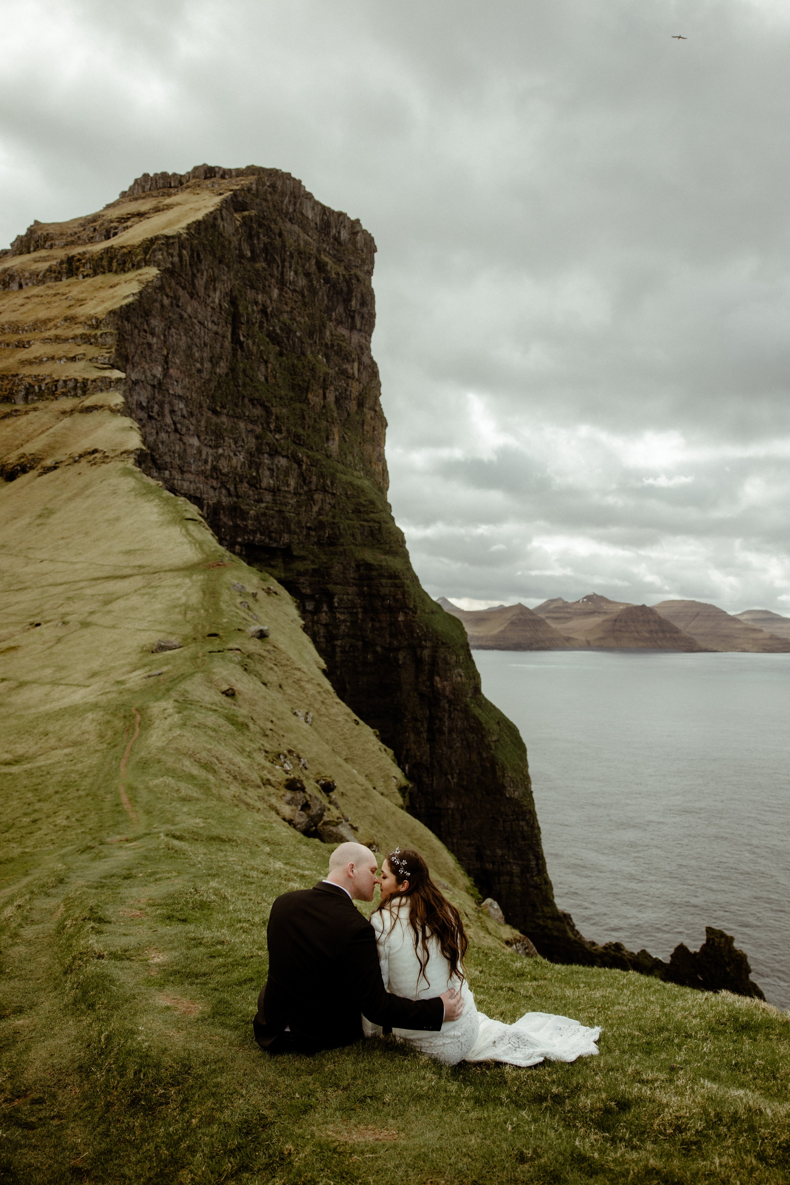 Elope at Faroe islands to celebrate 10 years anniversary. Iceland elopement photographer & videographer