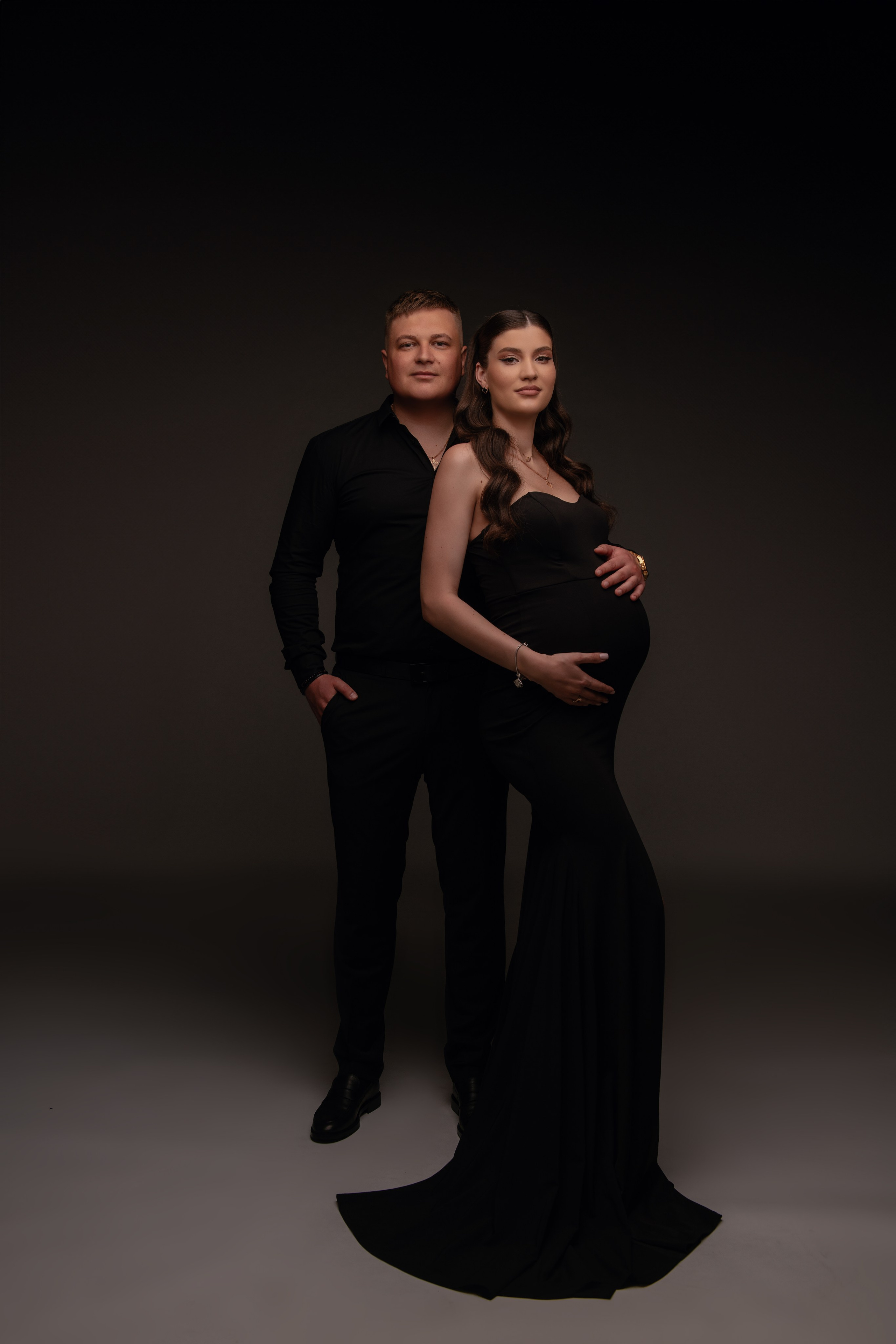 Diana & Stepan. Maternity photoshoot. Professional photographer in Prague Anastasia Haritonova