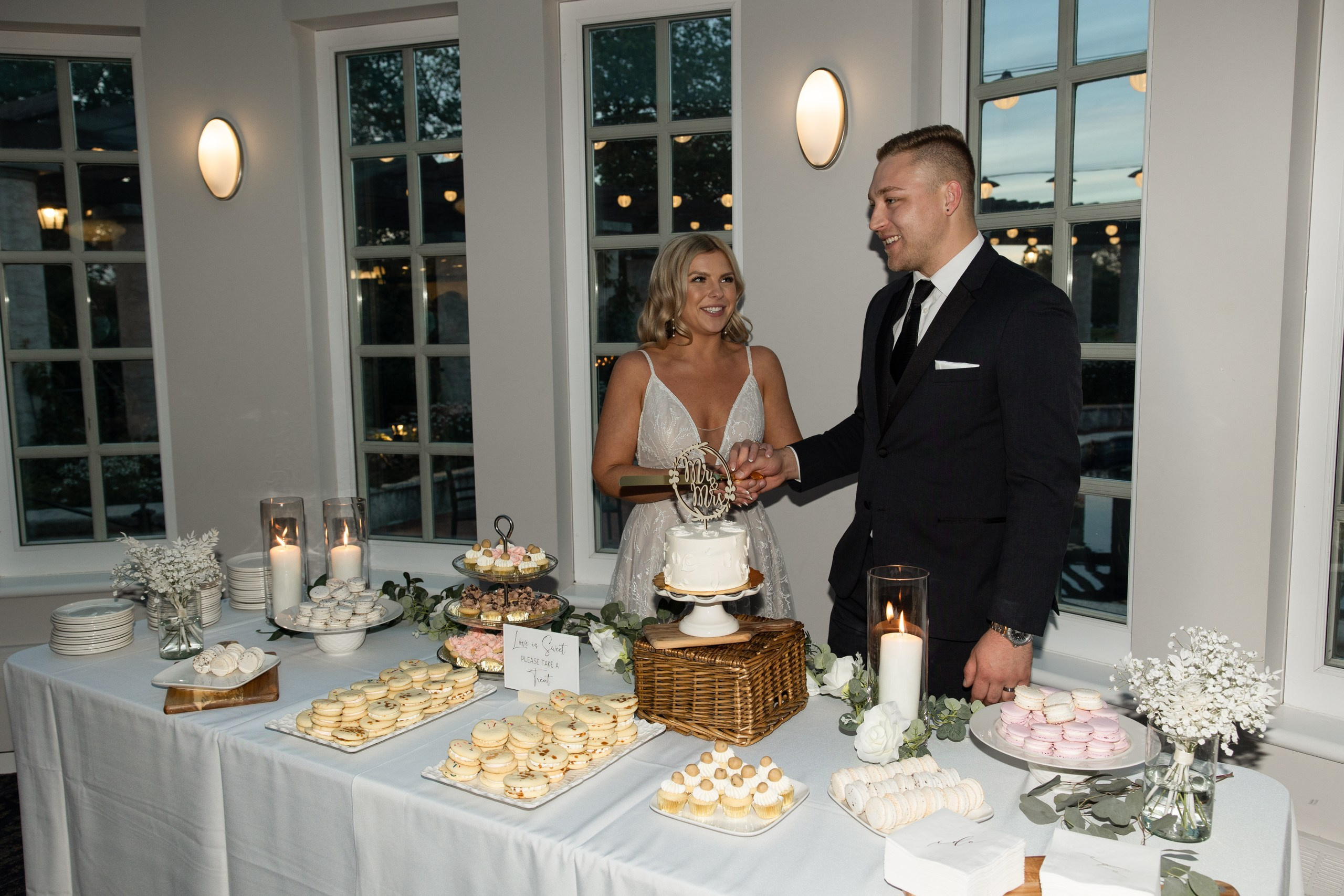 Wedding Photographer in Winnipeg — Cinematic & Timeless by Vitiuk Photography