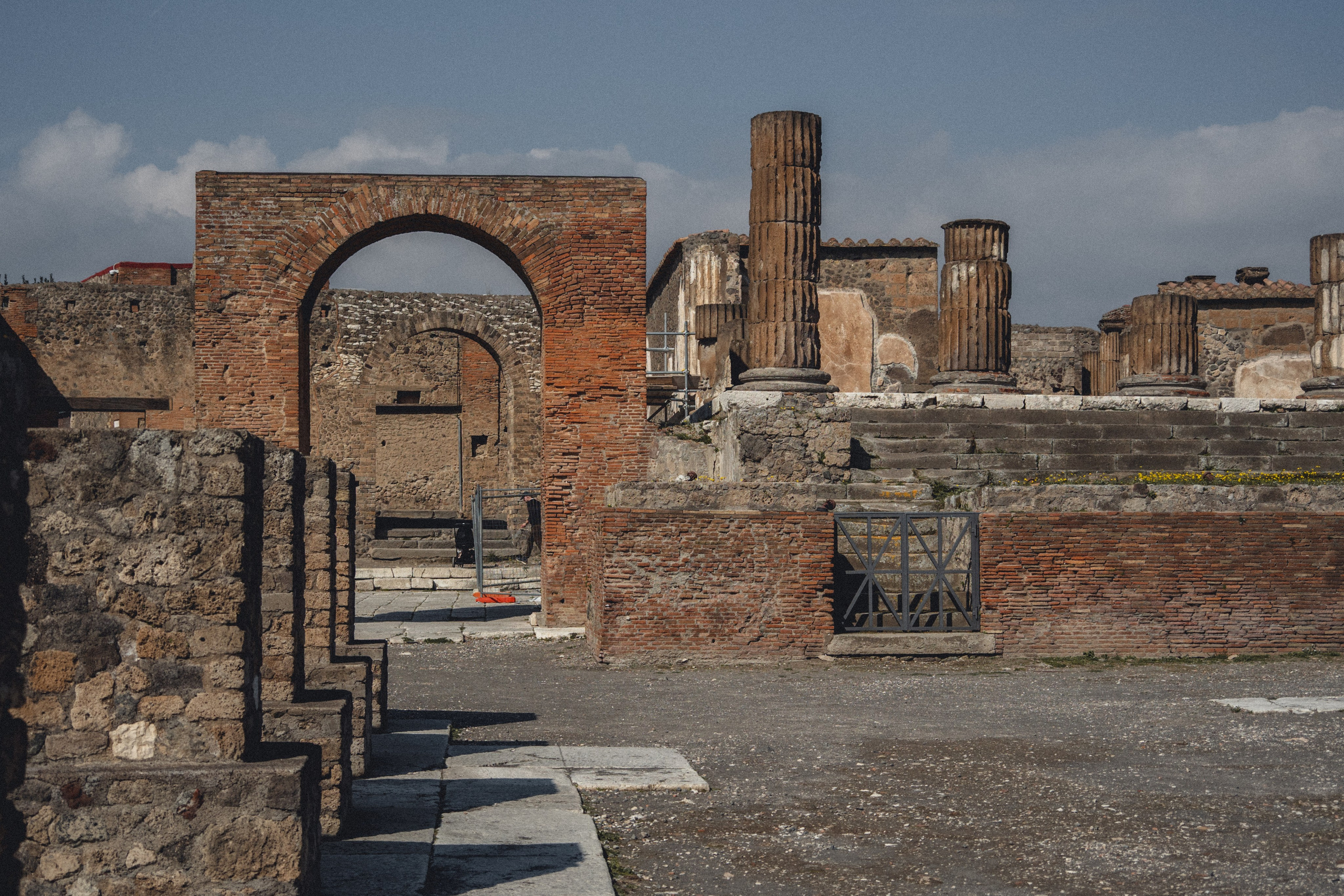 Pompeii. Photographe sur Cote d’Azur. Portraits de familles, couples, enfants, événements