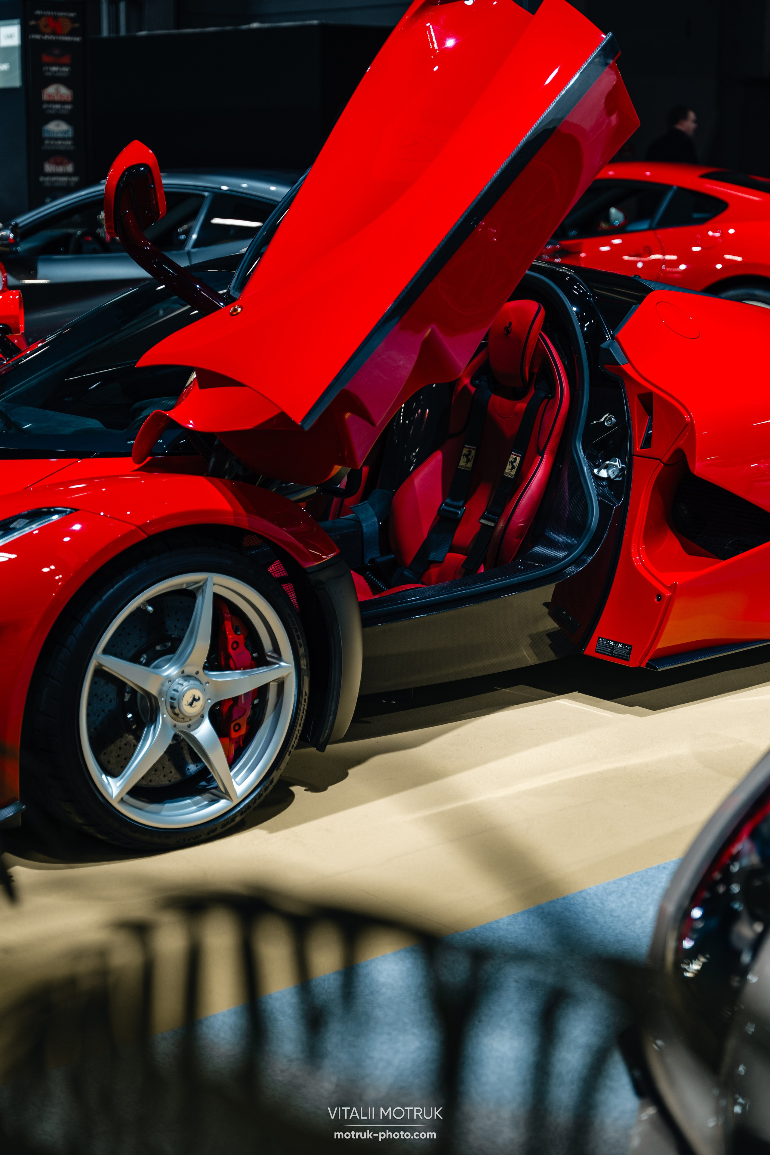 Retromobile-2024. Photographe de voitures à Paris — Vitalii Motruk