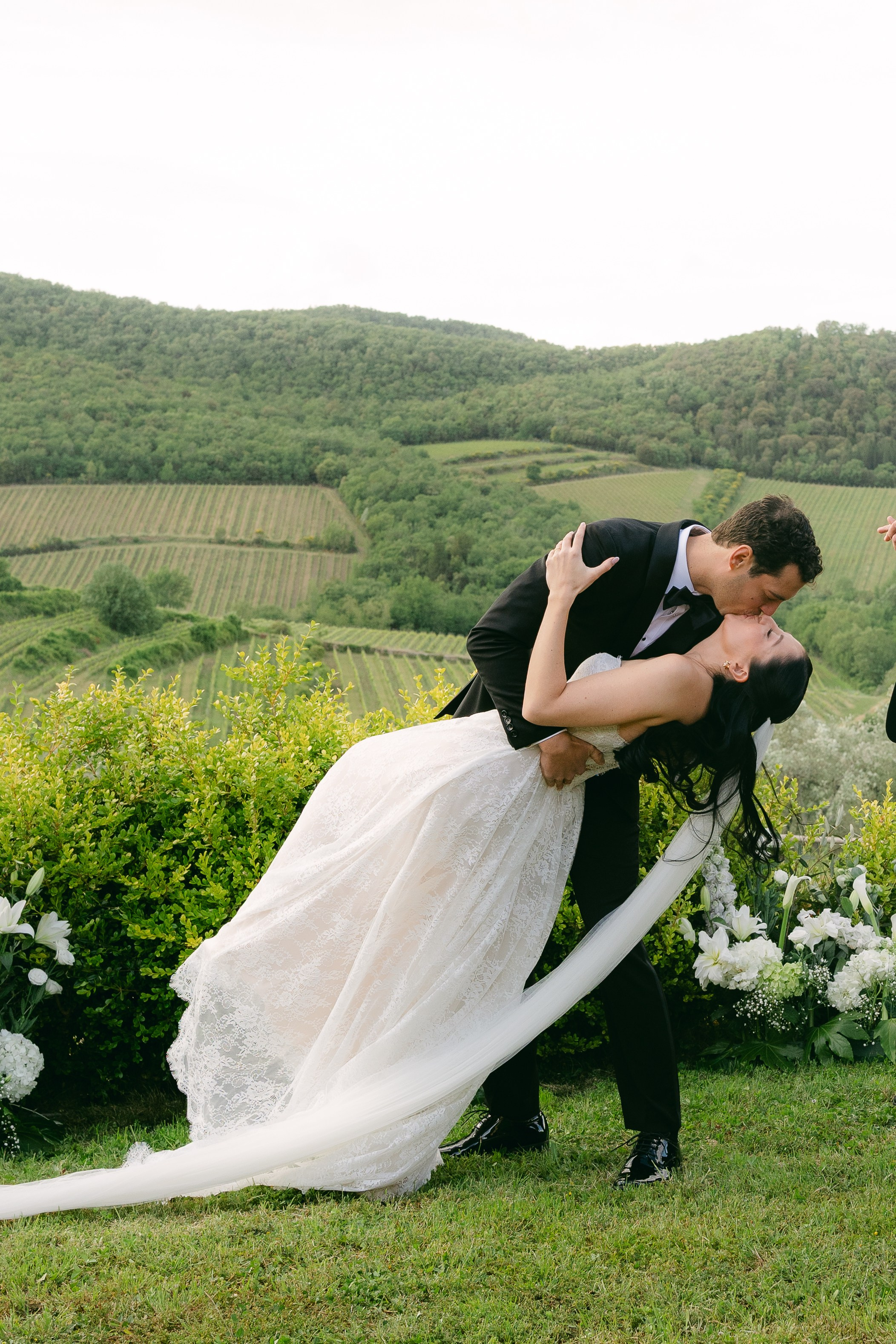 Hannah and Zac. Sara Luca Wedding Photographer in Italy and Europe