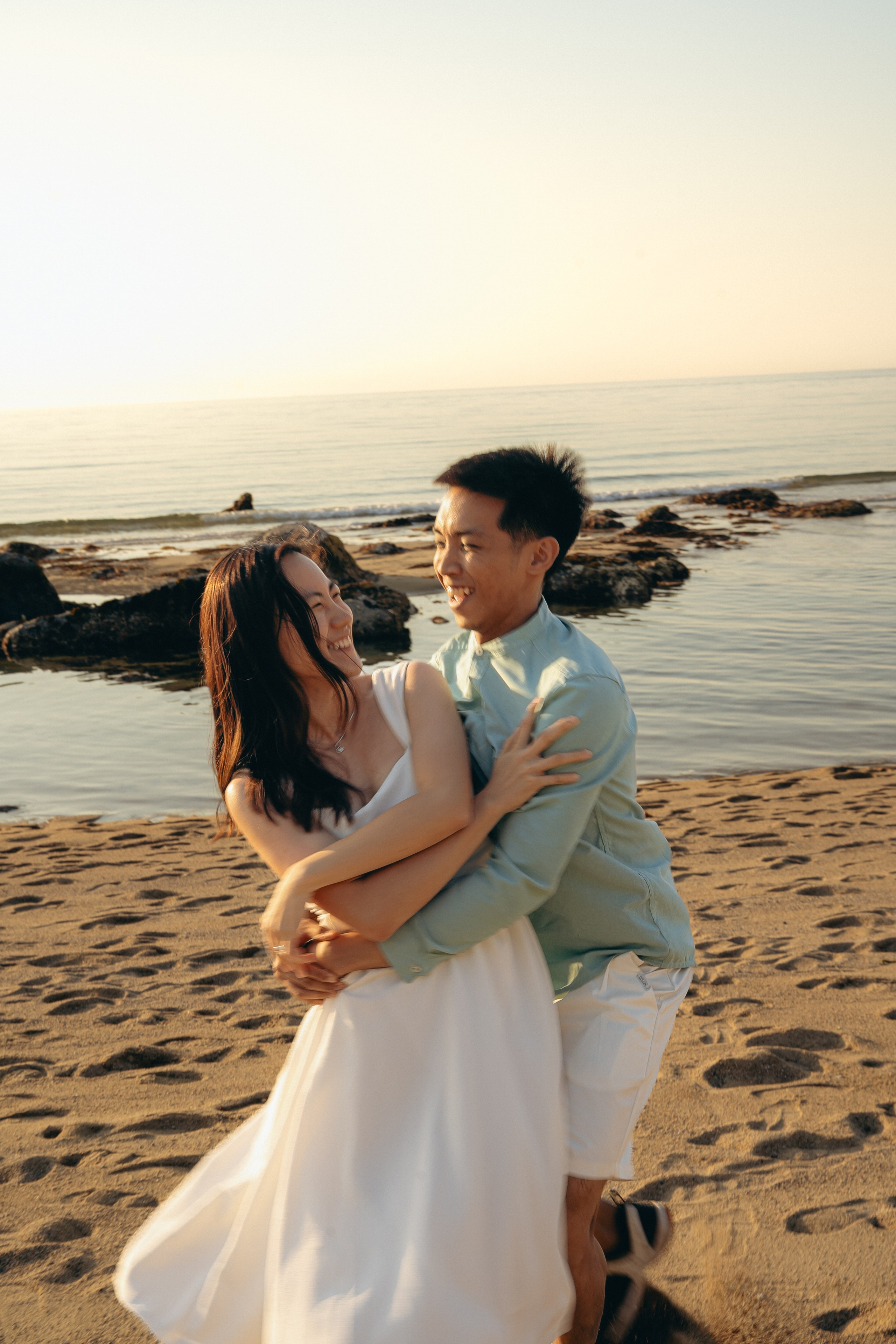 Fukuoka Couple Photoshoot: Roses, Totoro Forest & Sunset Love Story
