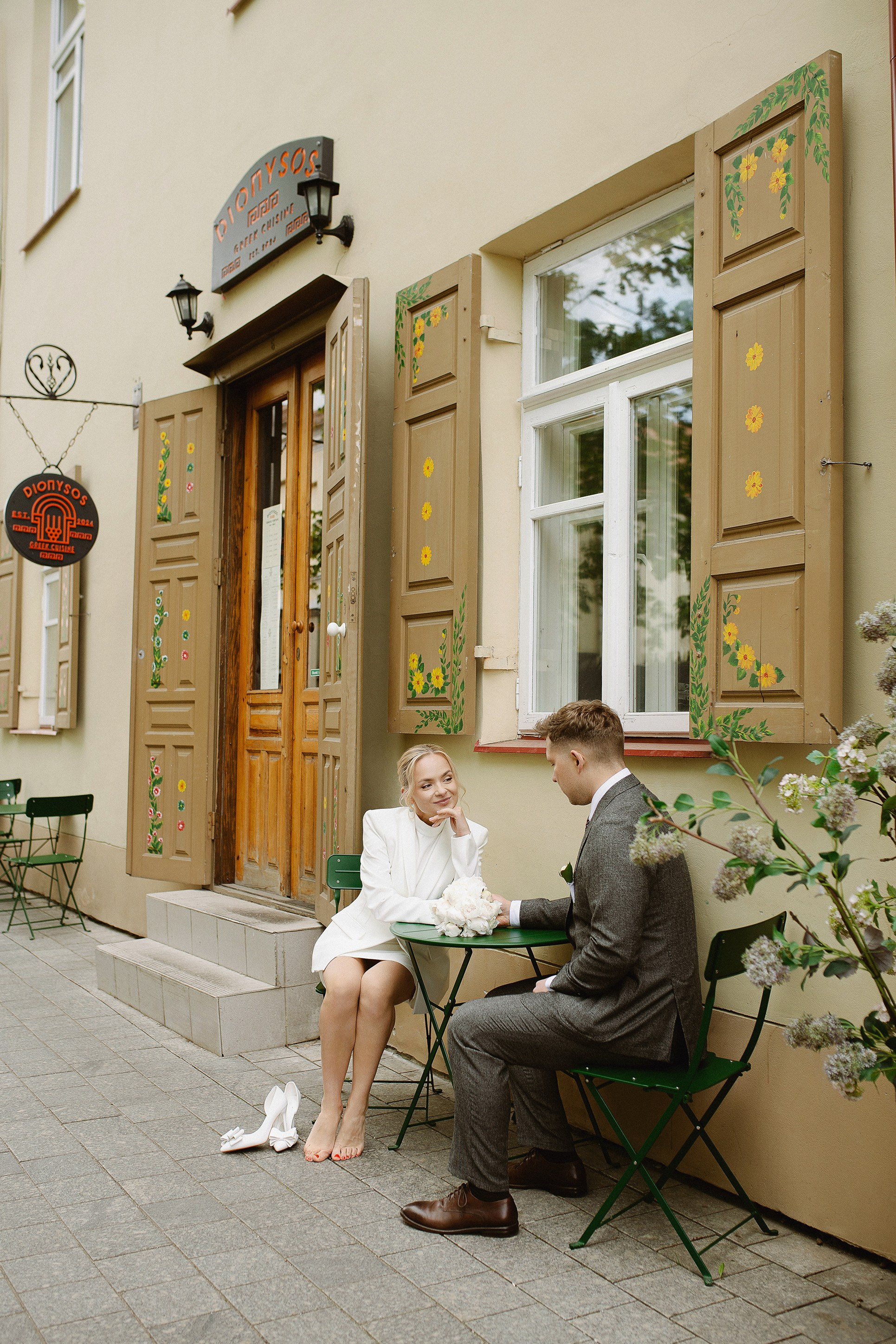 Vestuvių fotografė, vestuvių fotografas visoje Lietuvoje, vestuvių fotografė Vilniuje, jausminga ir jauki vestuvių fotografija, laikui nepavaldi vestuvių fotografija; Vestuvių fotografė Pakruojyje; Vestuvių fotografė Šiauliuose;Vestuvių fotografė Panevėžyje; vestuvių fotografė Kaune; Vestuvių fotografė Biržuose; vestuvių fotografė Pasvalyje; vestuvių fotografė Klaipėdoje