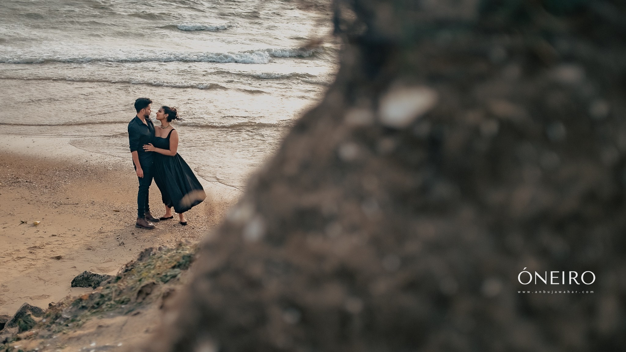 Pre wedding photography: Doric Bungalow in Arippu, Mannar, Sri Lanka