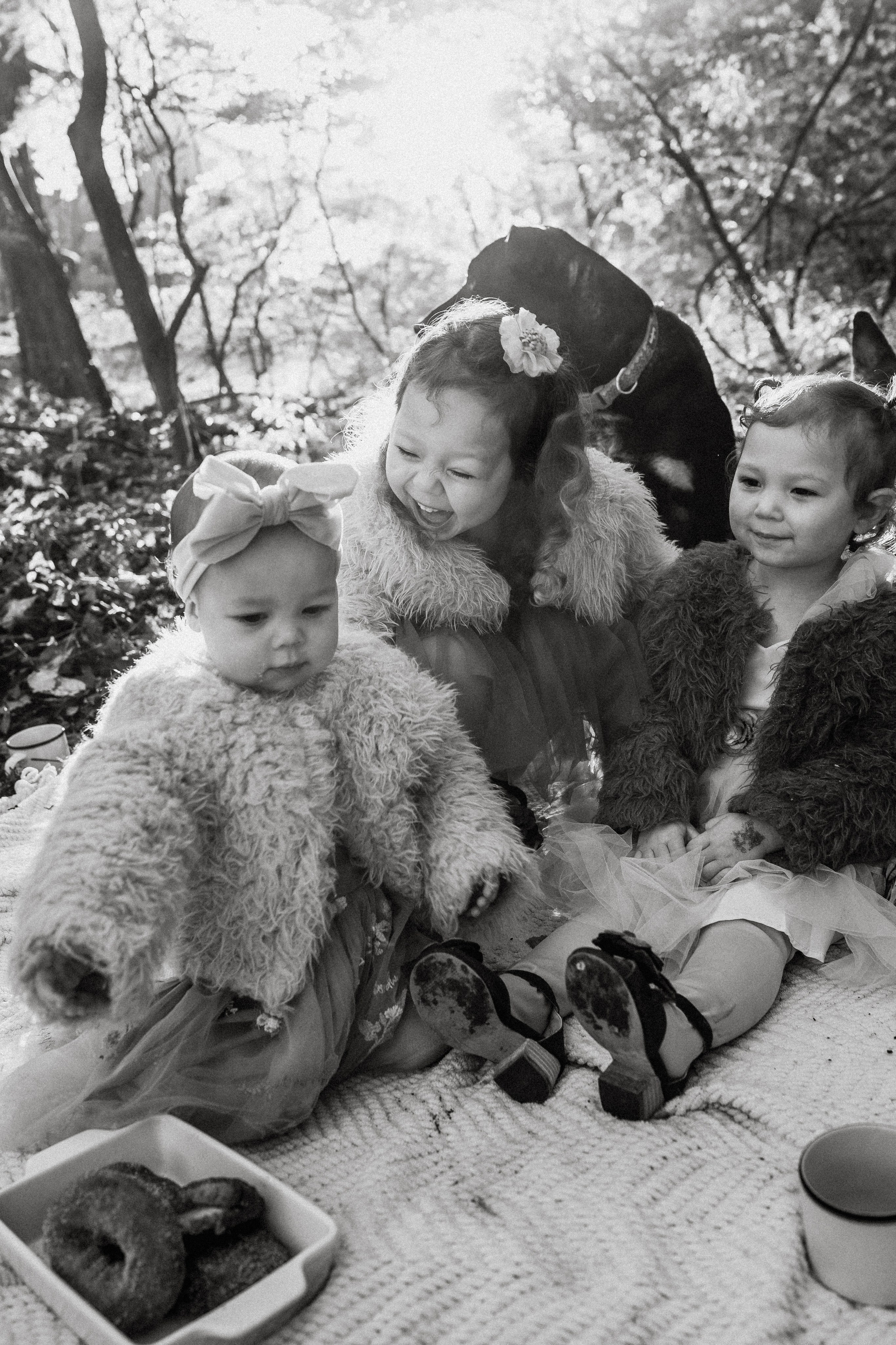 Clint, Christine, Etta, Leighton, Elodie. Sunrise. Alisa Tant — Family and newborn photographer Bucks County, Montgomery county, Philadelphia, NJ