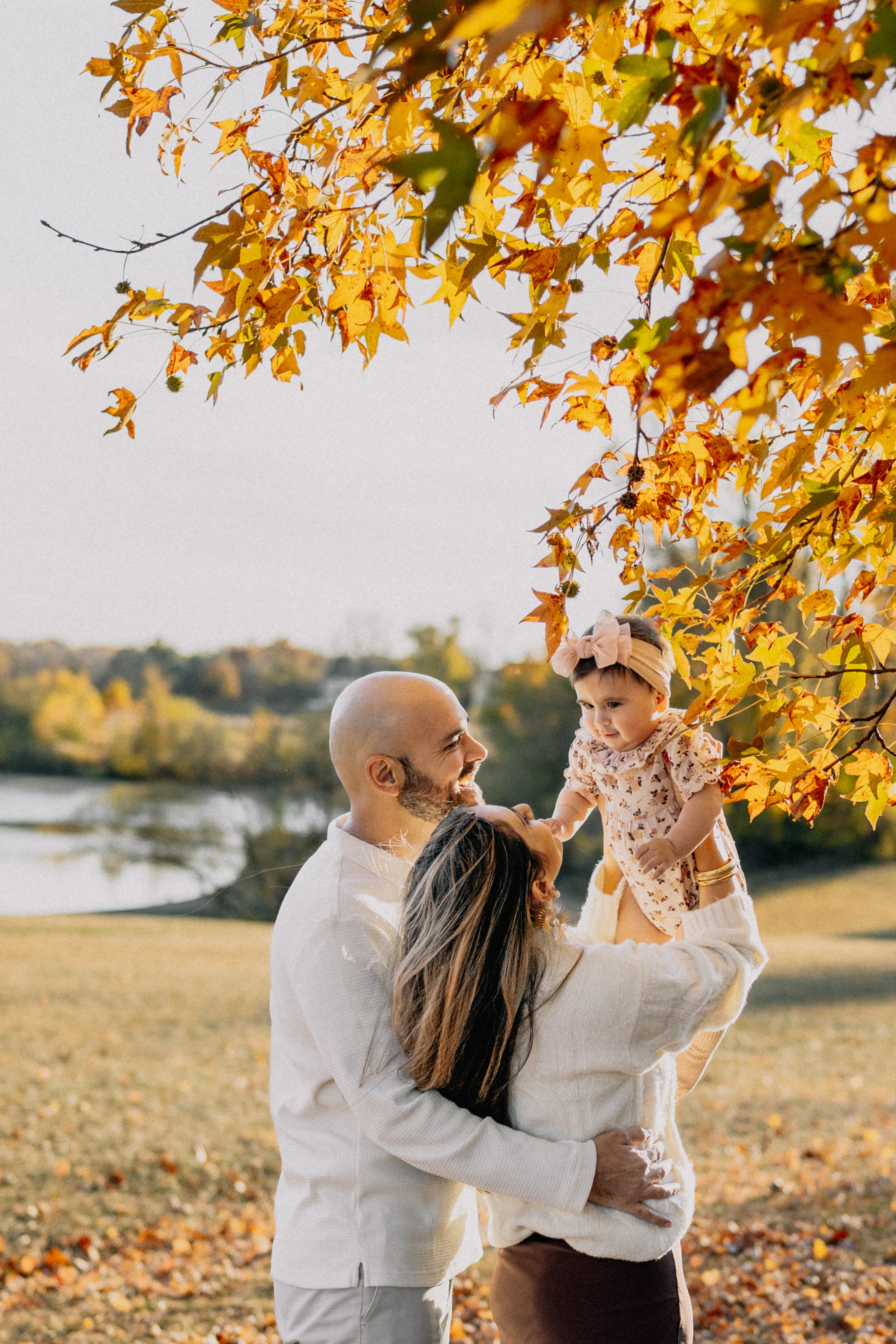 Fall Family Photography – Warm & Cozy Outdoor Session. Alisa Tant — Family and newborn photographer Bucks County, Montgomery county, Philadelphia, NJ