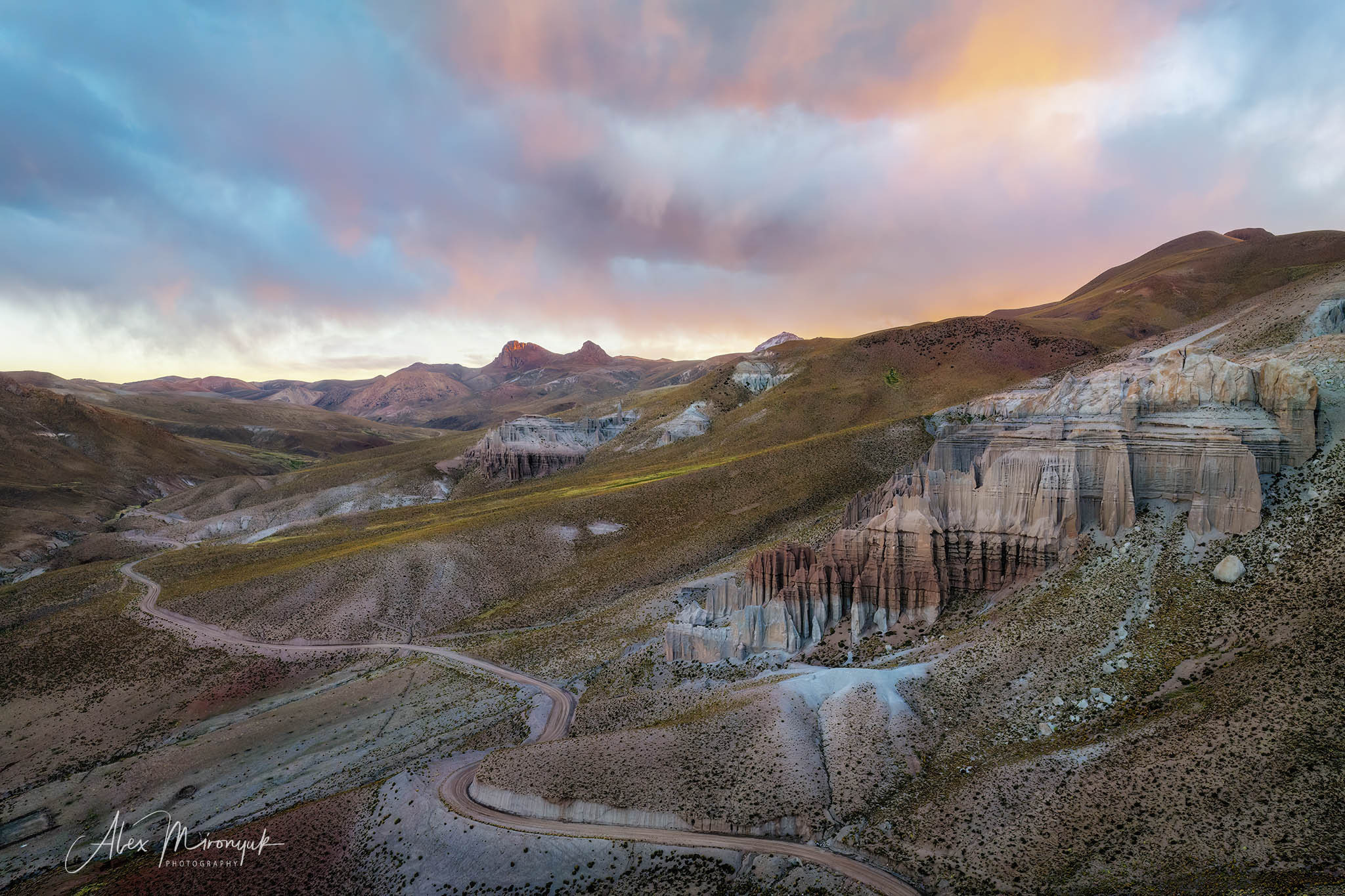 Bolivia Adventure. Pet, Senior, Landscape, portrait studio, photographer in Miami and Sou