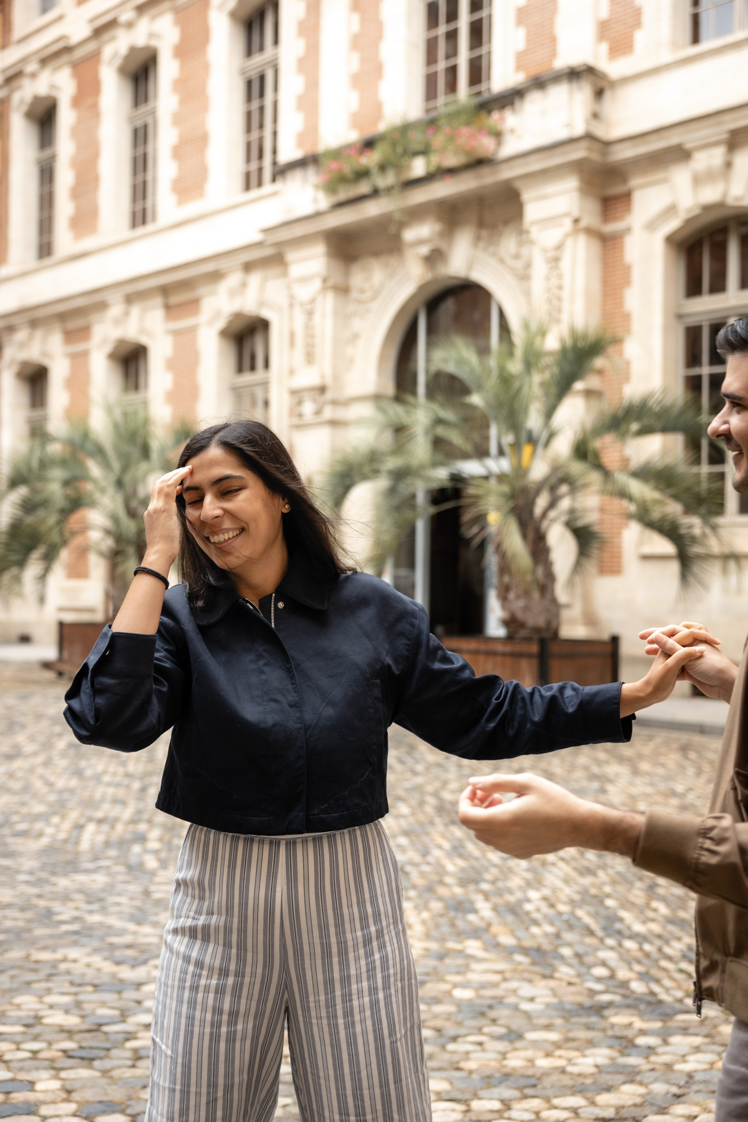 Surprise Proposal in Toulouse. Eugénie Smirnova — your photographer in Toulouse and southwest France