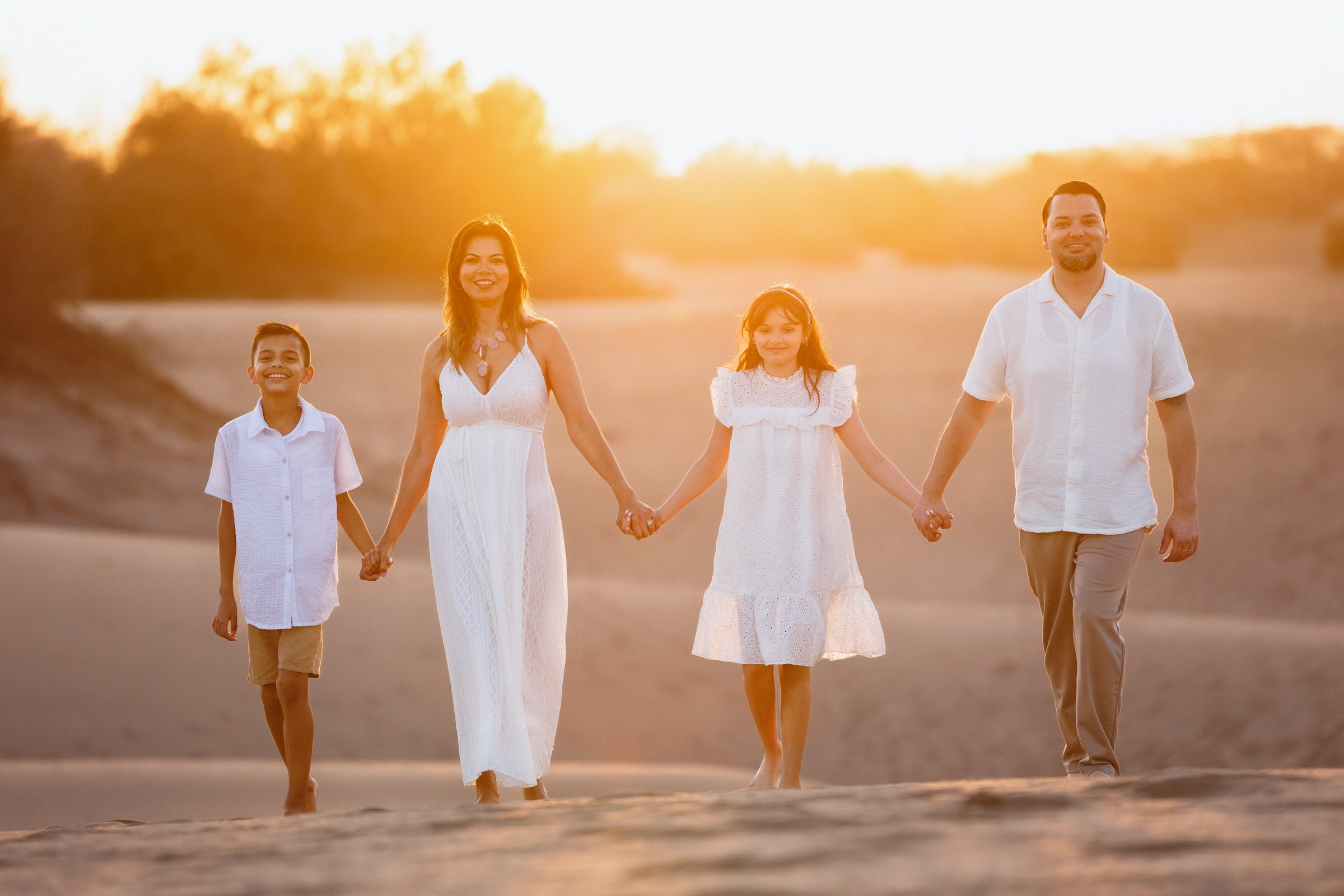 Capture your family's special moments in the stunning Masplomas Desert in Gran Canaria.