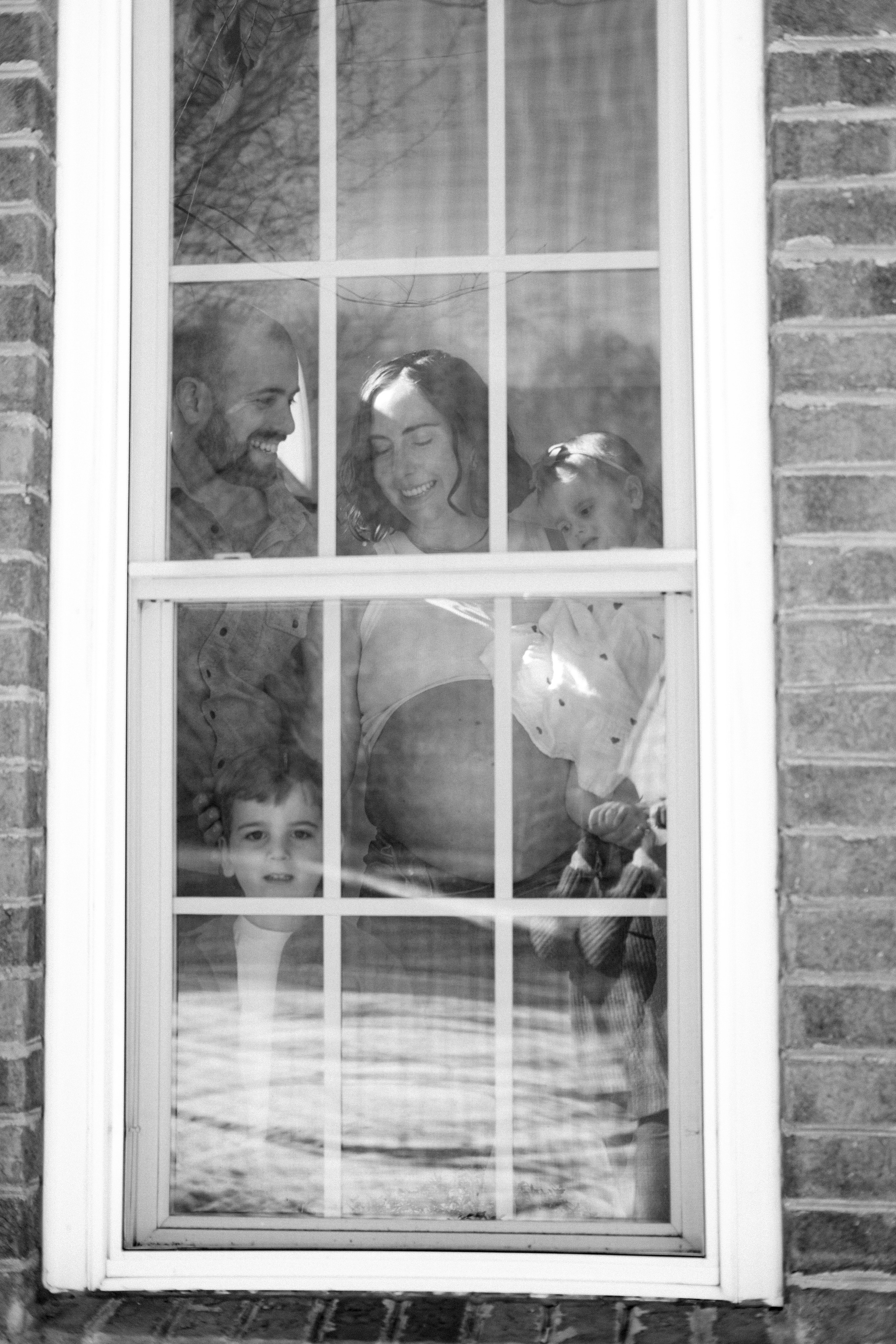 Richmond, VA Maternity Photographer | Editorial & Documentary Portraits. Family Photographer Richmond VA | Anna Dobrovolskaia