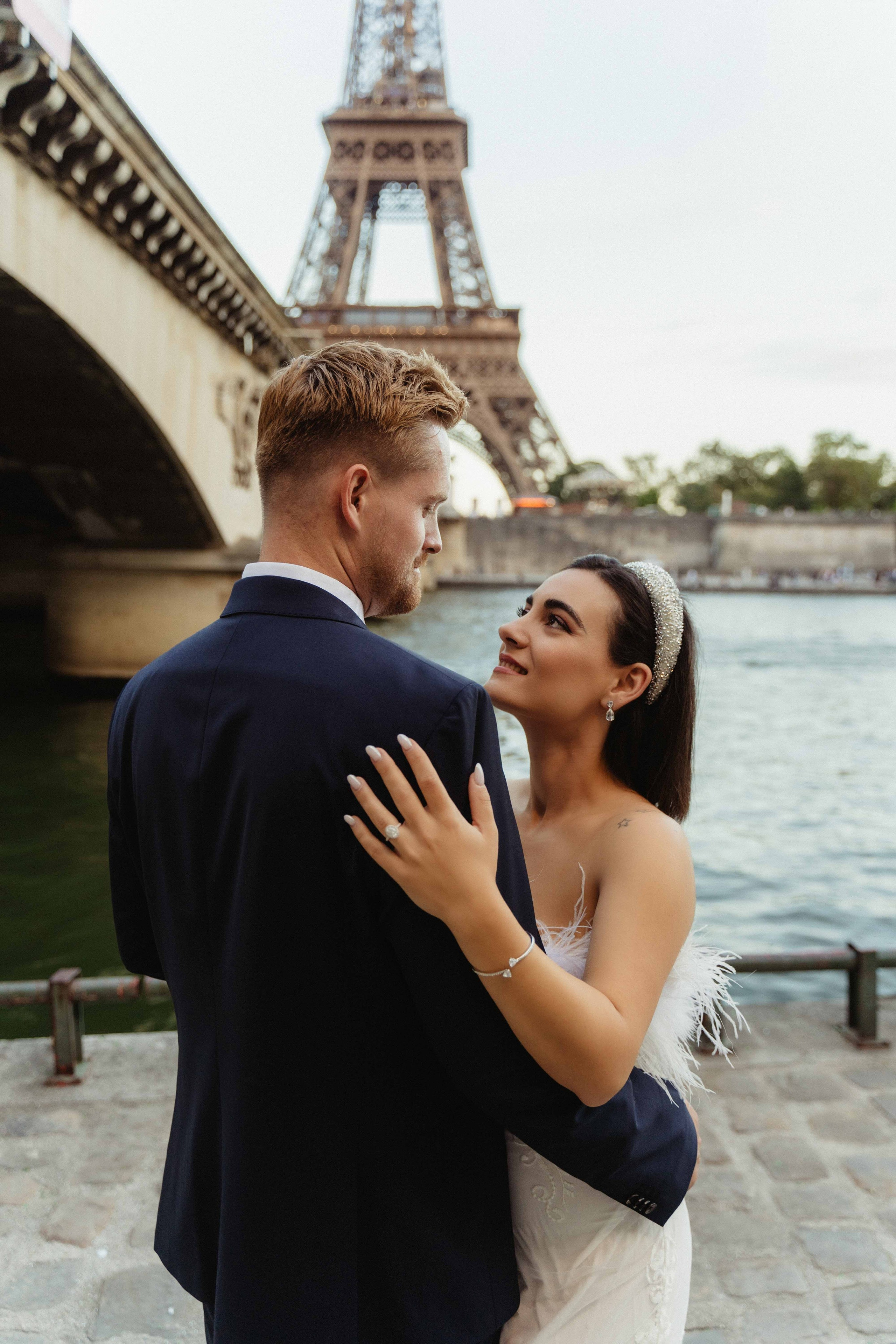 Photographer in Paris|Solo and groups, portraits & content, couples photo-shoot in Paris at the best locations