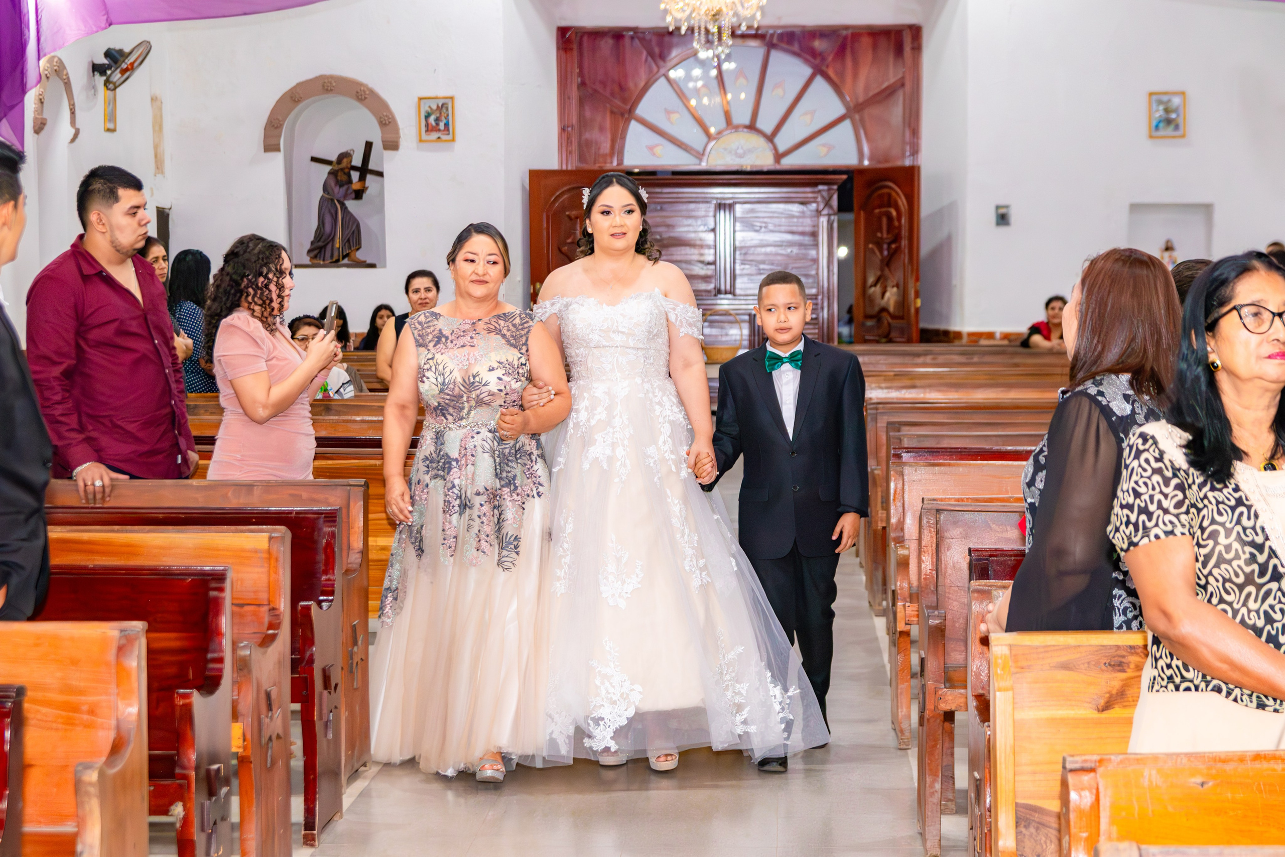 La mejor fotografía de Bodas y XV años en Olancho. Estudio Fotográfico Jafet