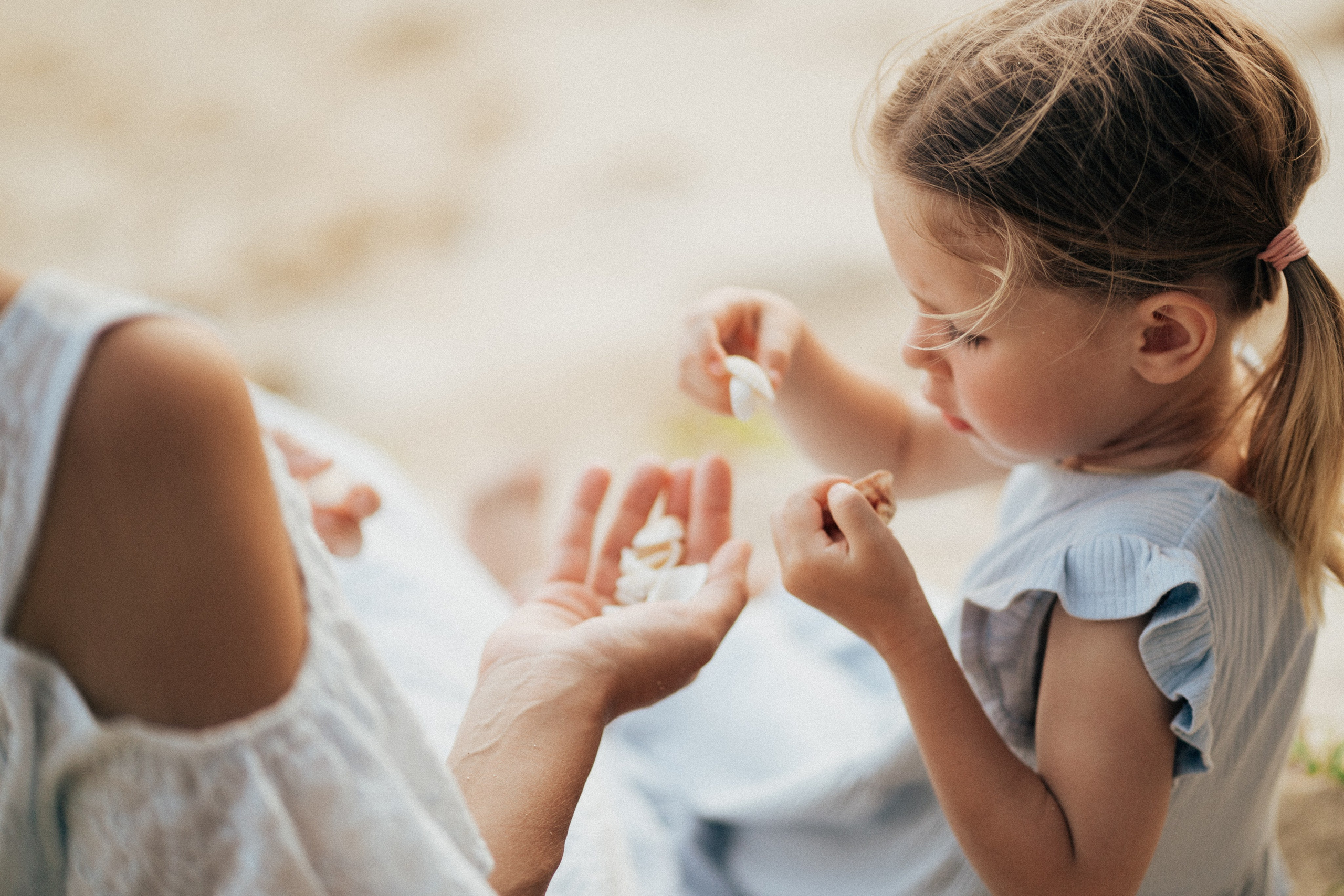 Family Photography in Tbilisi by Aleksandra Gritsenko