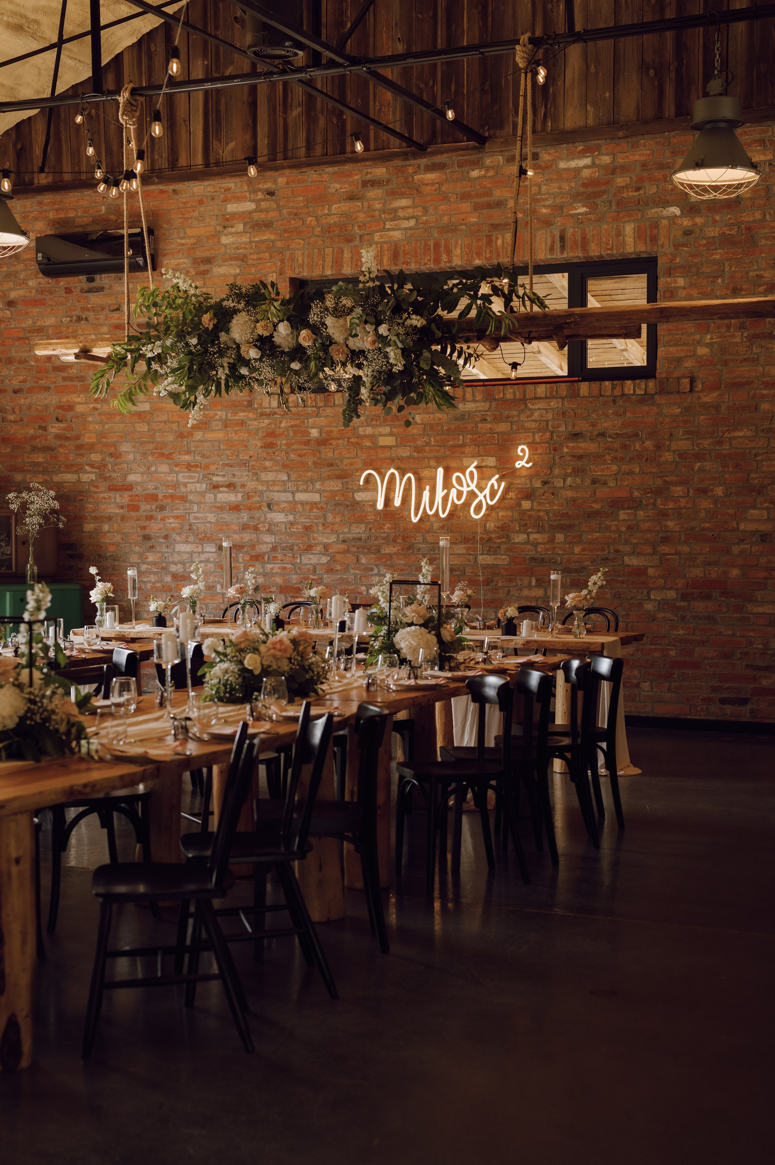 Kasia & Kuba | Wesele w stodole Owczarnia. Ślubny fotograf Poznań | Oliwia Makara