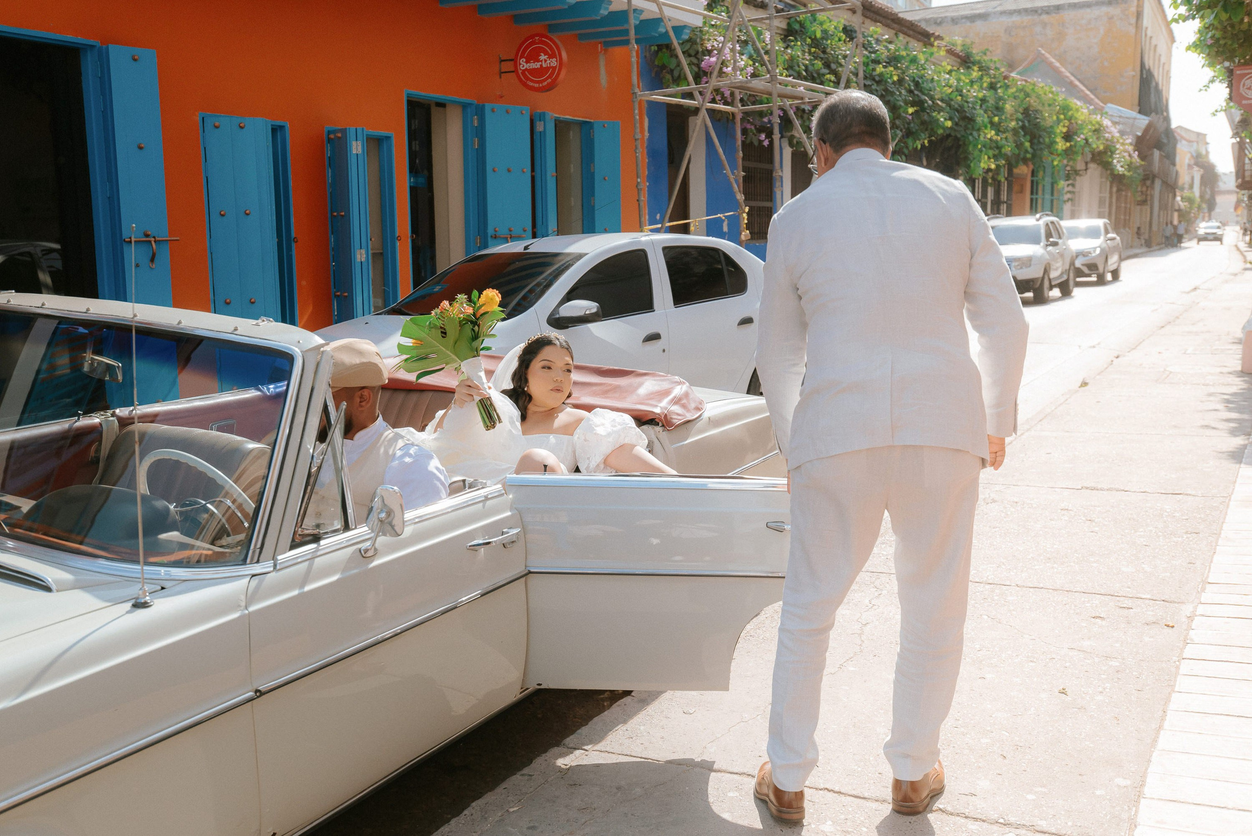 Cindy + Garrett | Destination Wedding Photos in Cartagena 2025 – César Vanegas Photography. César Vanegas Photography | Wedding & Travel Photographer | Cartagena, Colombia