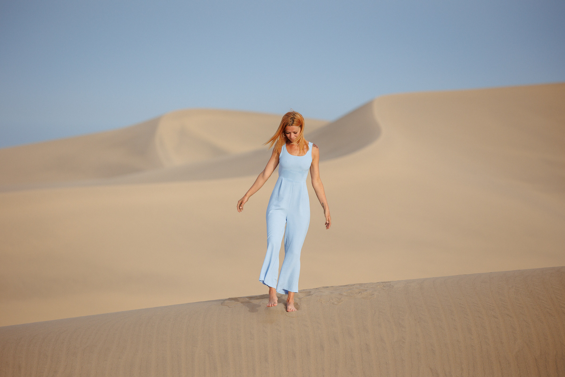 Sands of Serenity: A Woman’s Journey Through the Desert Maspalomas