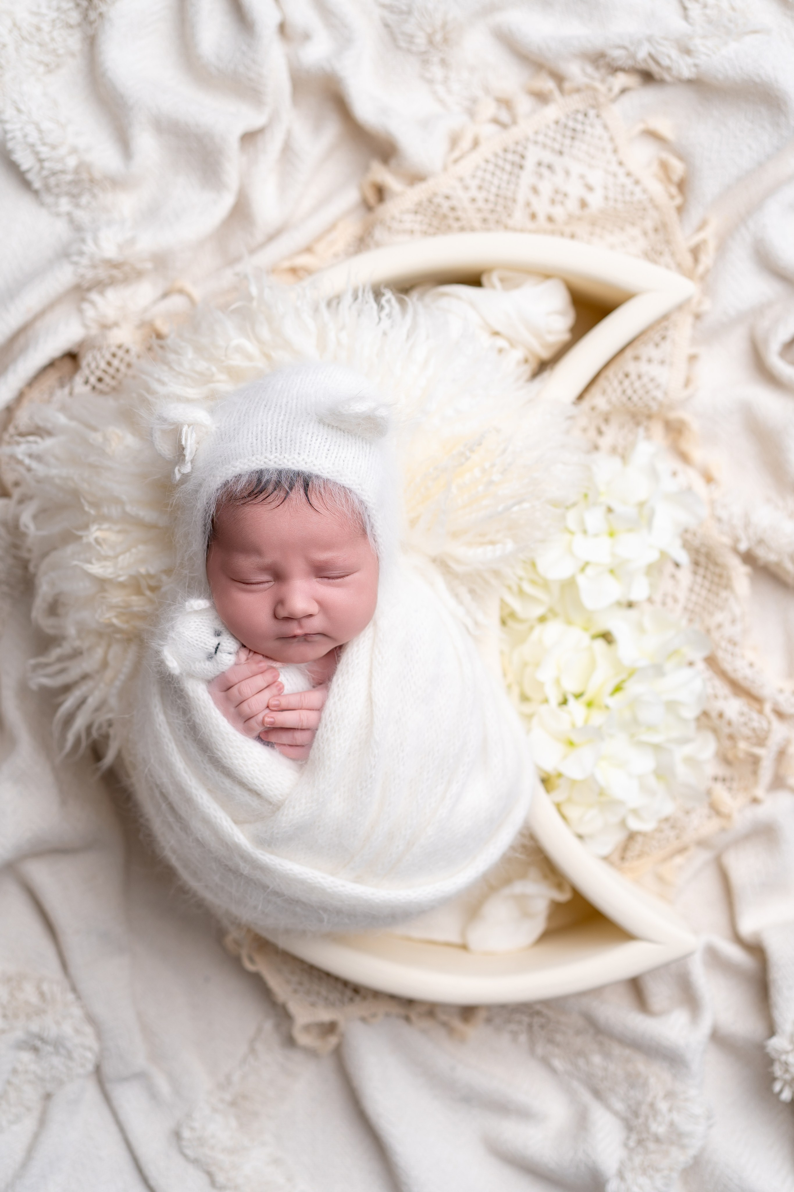 Neugeborenenfotos in Berlin – Studio oder bei Ihnen zu Hause