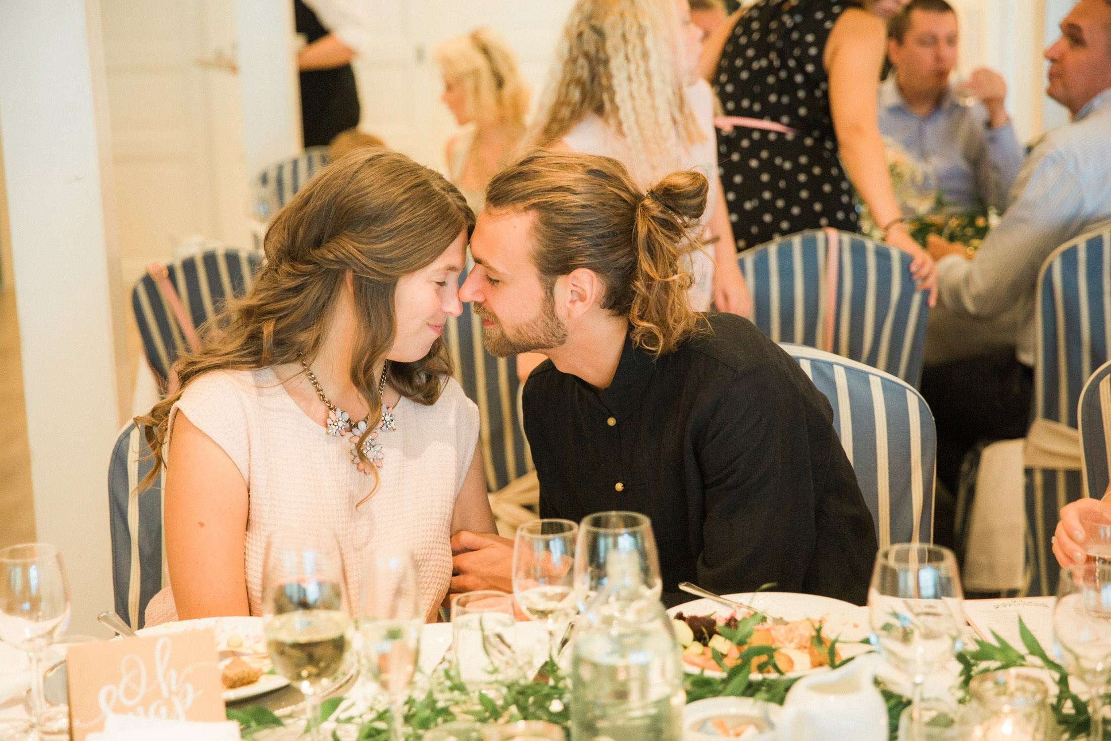 Hääkuvaaja Porvoo | Hääkuvaus Villa Haikko