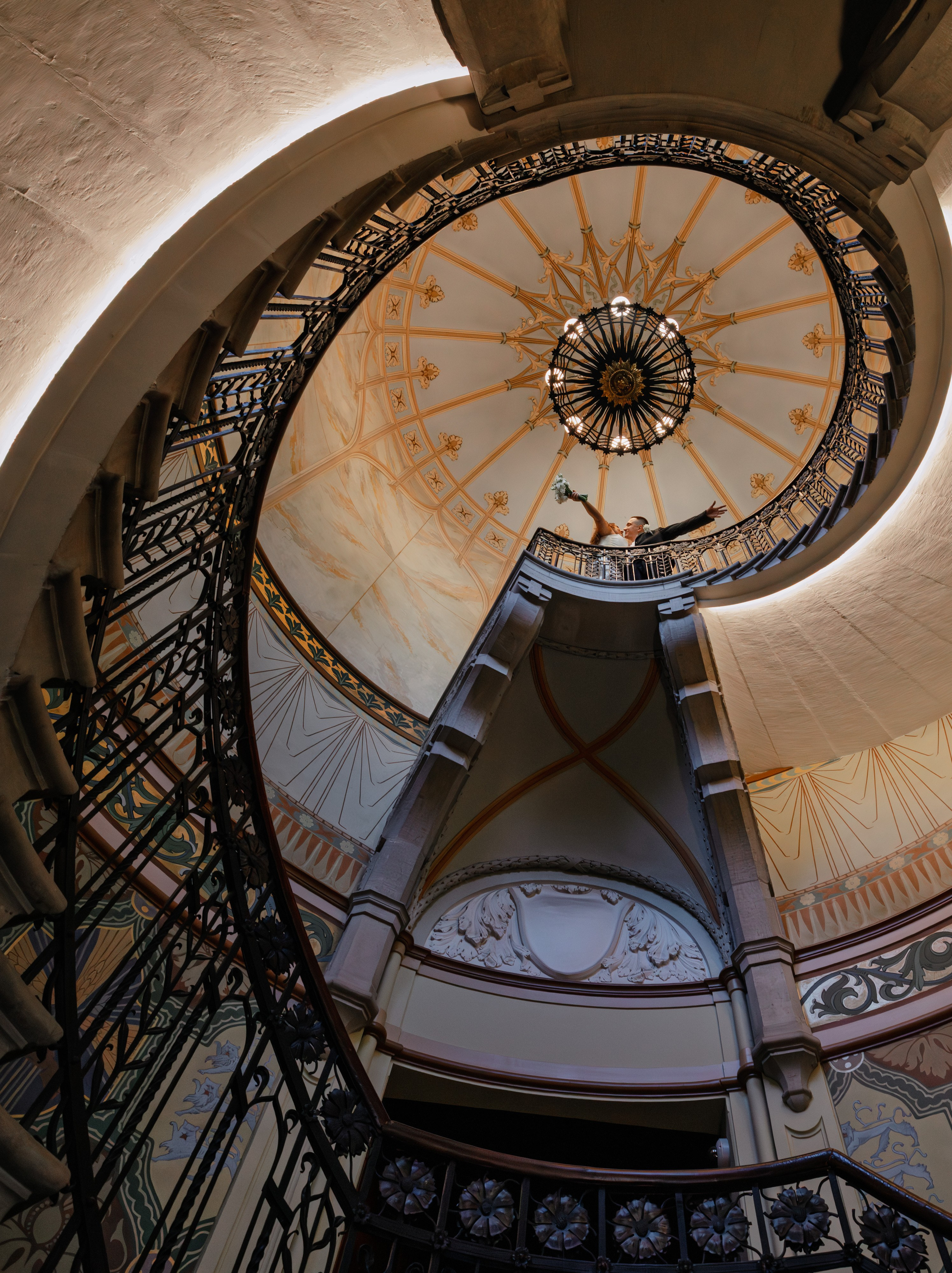 Лучшие свадебные фотографии Таллинн — естественный стиль