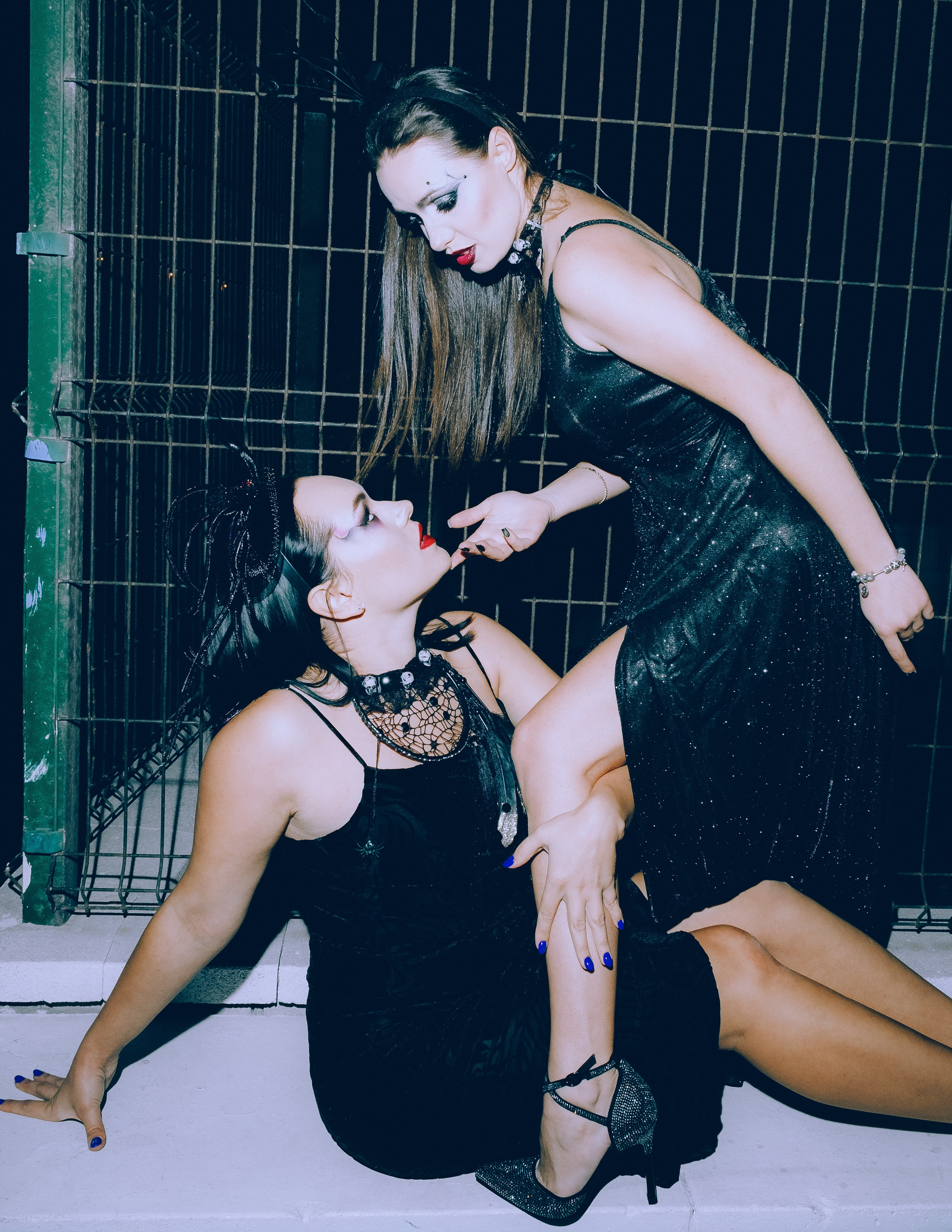 Мистическая Halloween-фотосессия на пляже: фотограф Аликанте и Торревьеха для креативных съемок — Андрей Луковников