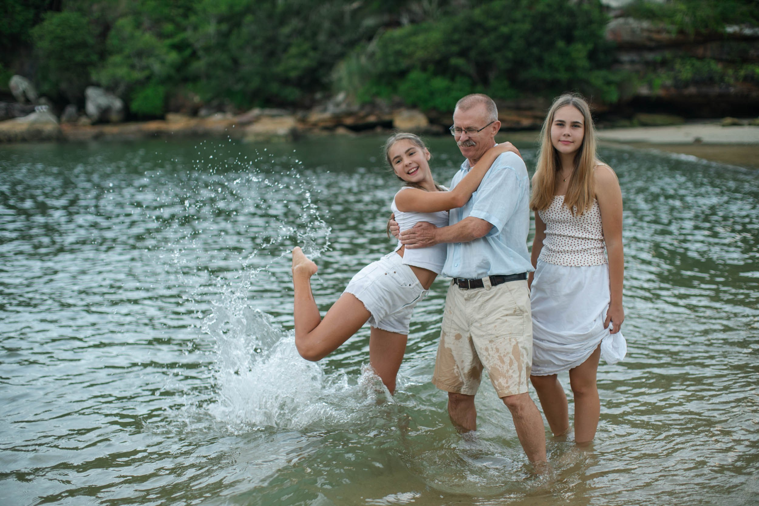 Extended Family Photography in Sydney, Manly. Portrait photographer