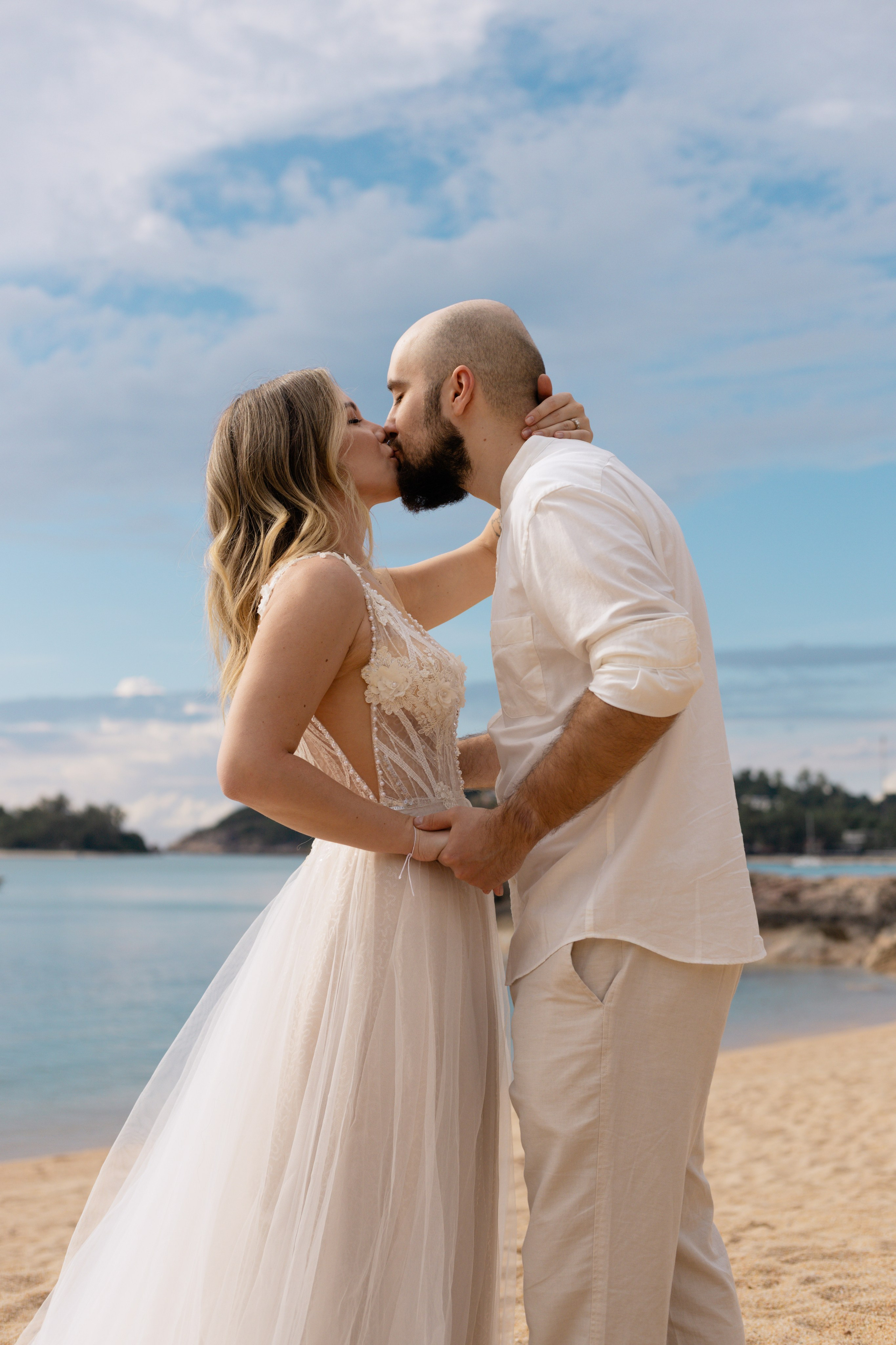 LOVE — STORY. Photographer on Koh Samui Elena