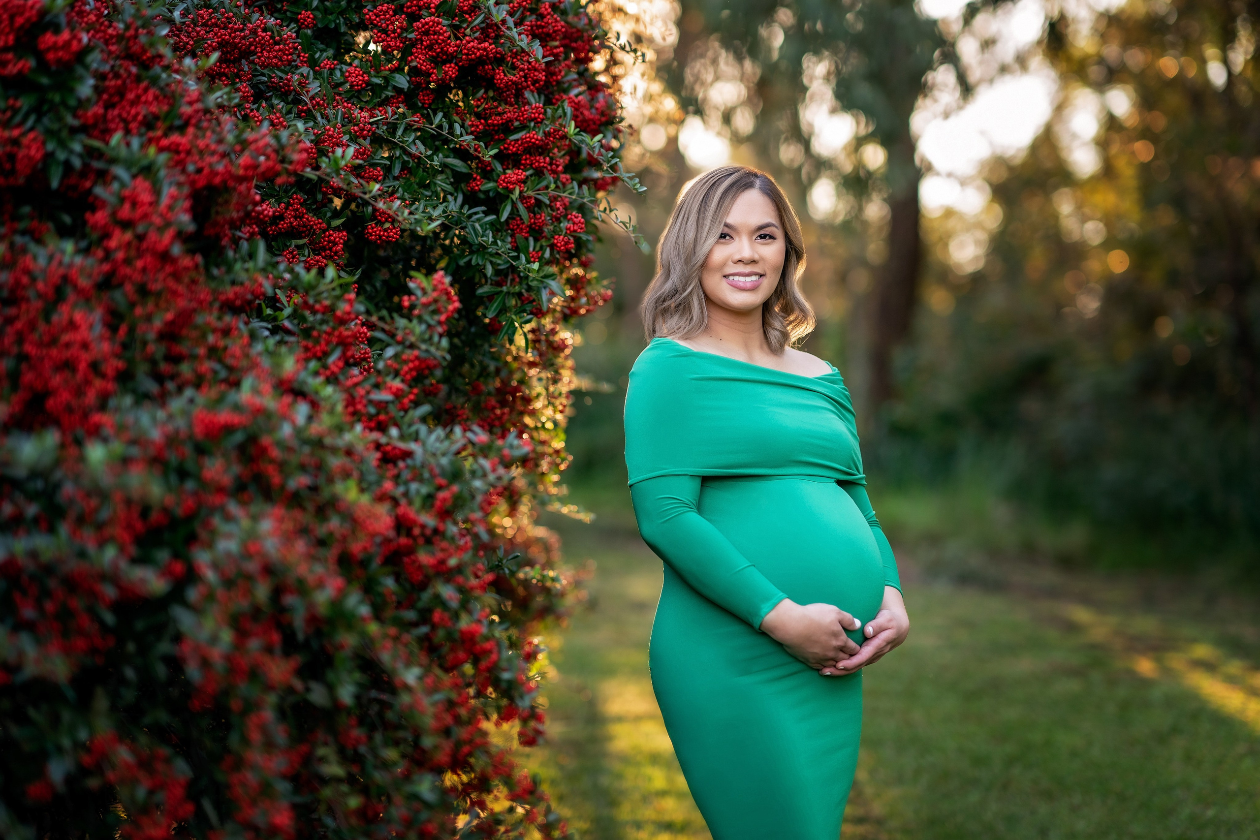 Best Maternity pregnancy photographer in Sydney, park photo shoot