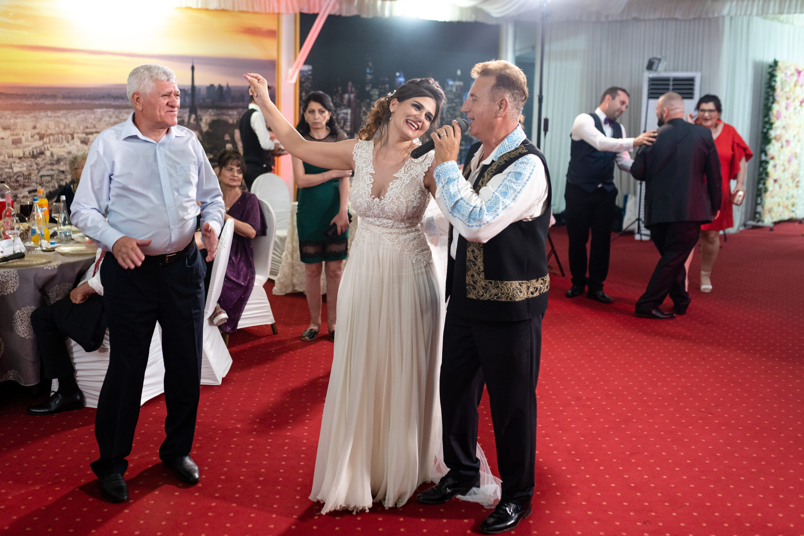 Simona & Ionuț. Acasă