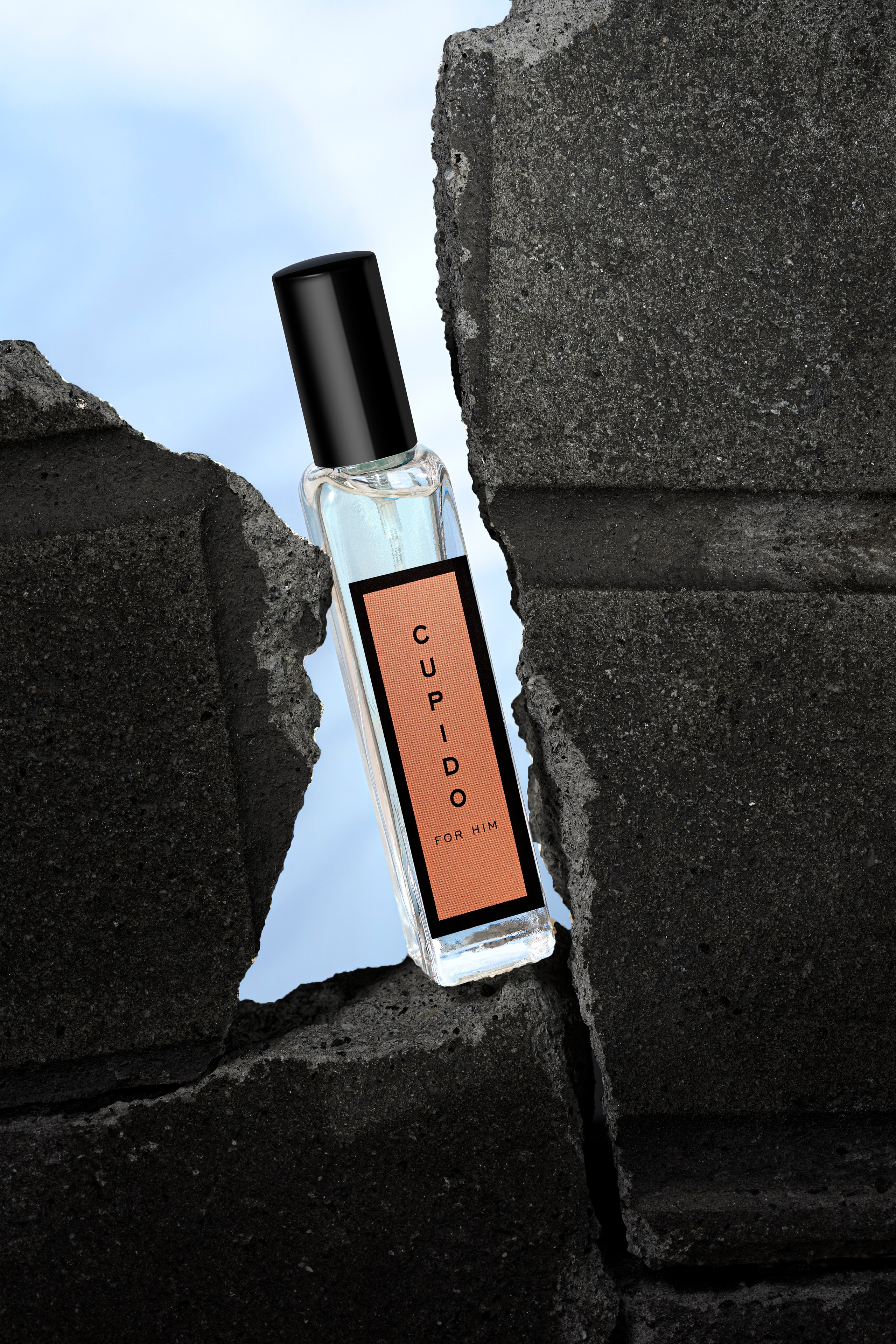 Professional Advertising Photography for Perfume Brands