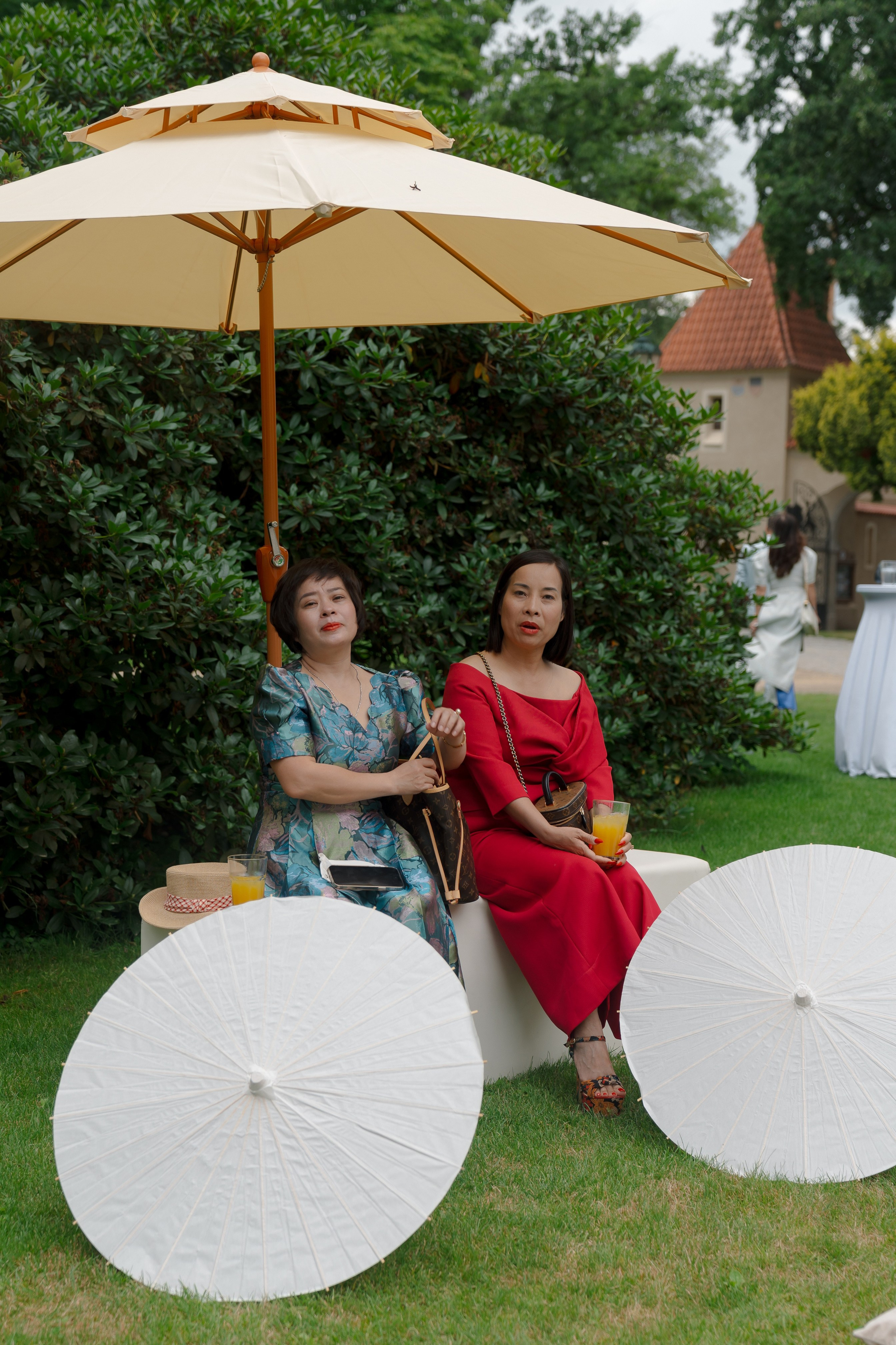 Grand Asian Wedding at a Castle | RAW Studio — Wedding Photography Europe. Raw Studio: Capturing Elegant weddings accross Europe