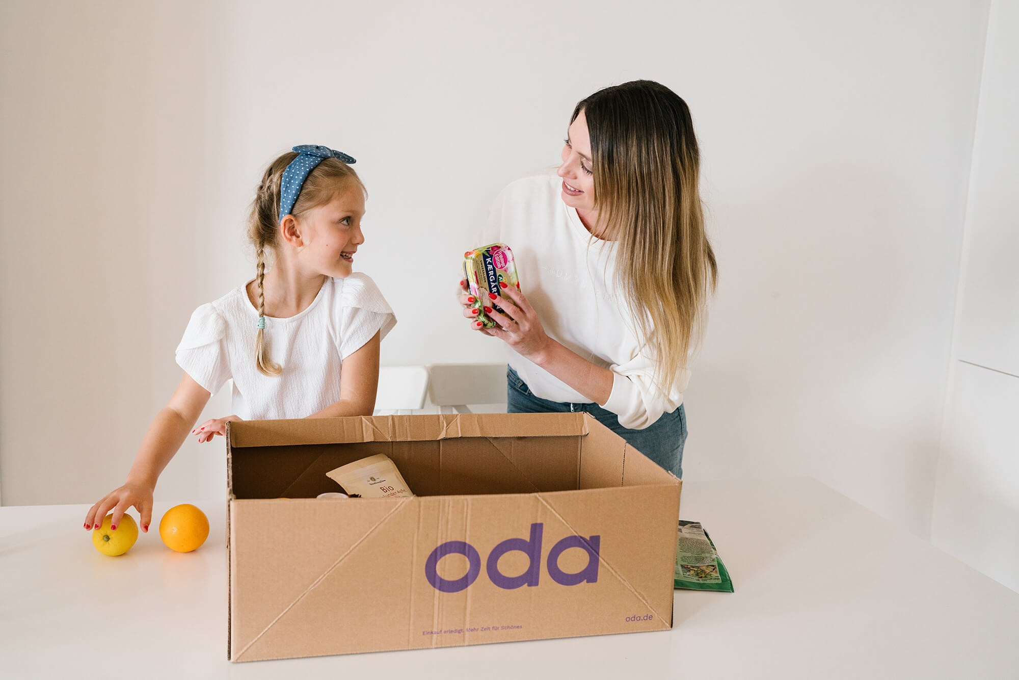 Corporate photographer for brand-aligned portraits and content creation. Websites, LinkedIn, PR and ads. Fast and consistent delivery. Inna Zaytseva Photography | Photographer in Munich | Content Creation