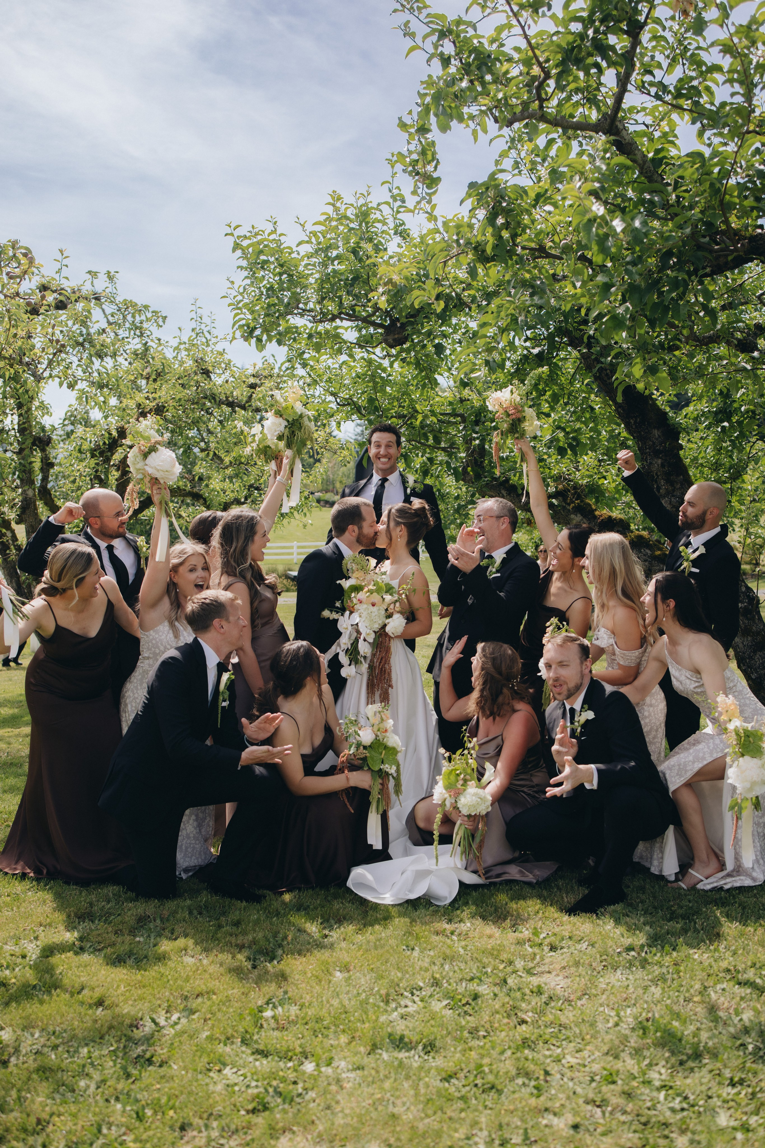 Wedding Shelby & Riley | Columbia River Gorge, WA | Georgy Shishkin Photography Photography. Portland Wedding Photographer | Authentic PNW Love Stories