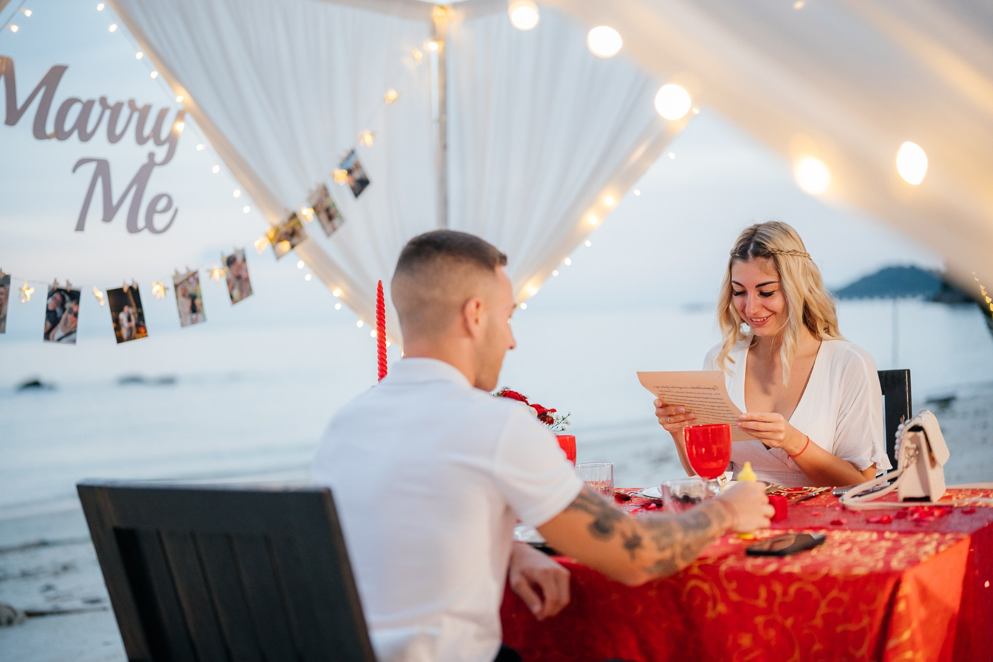 Declaration of Love. Romantic proposal on Koh Samui, Thailand