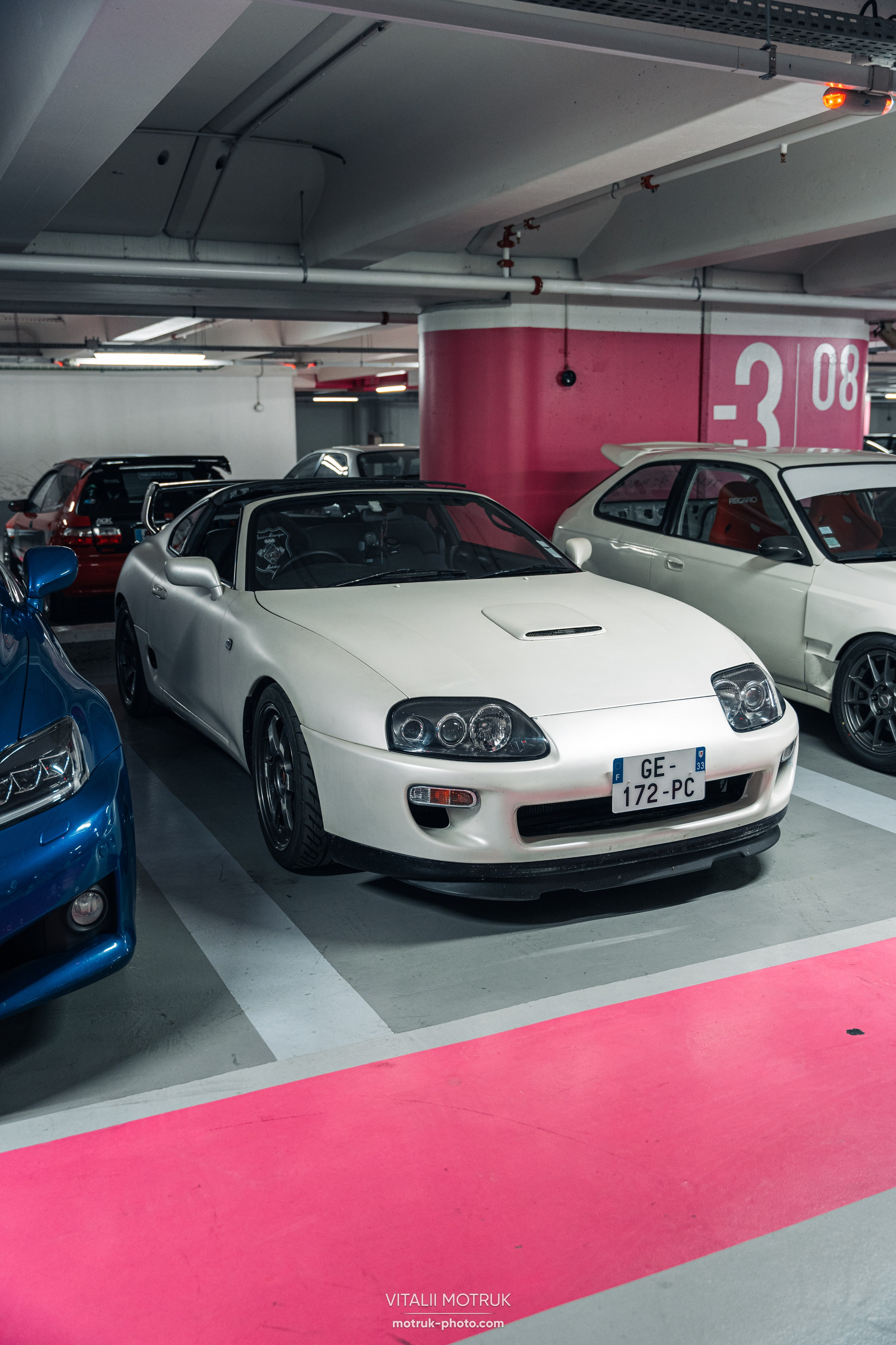 Chika Japan 7. Photographer in Paris — Vitalii Motruk