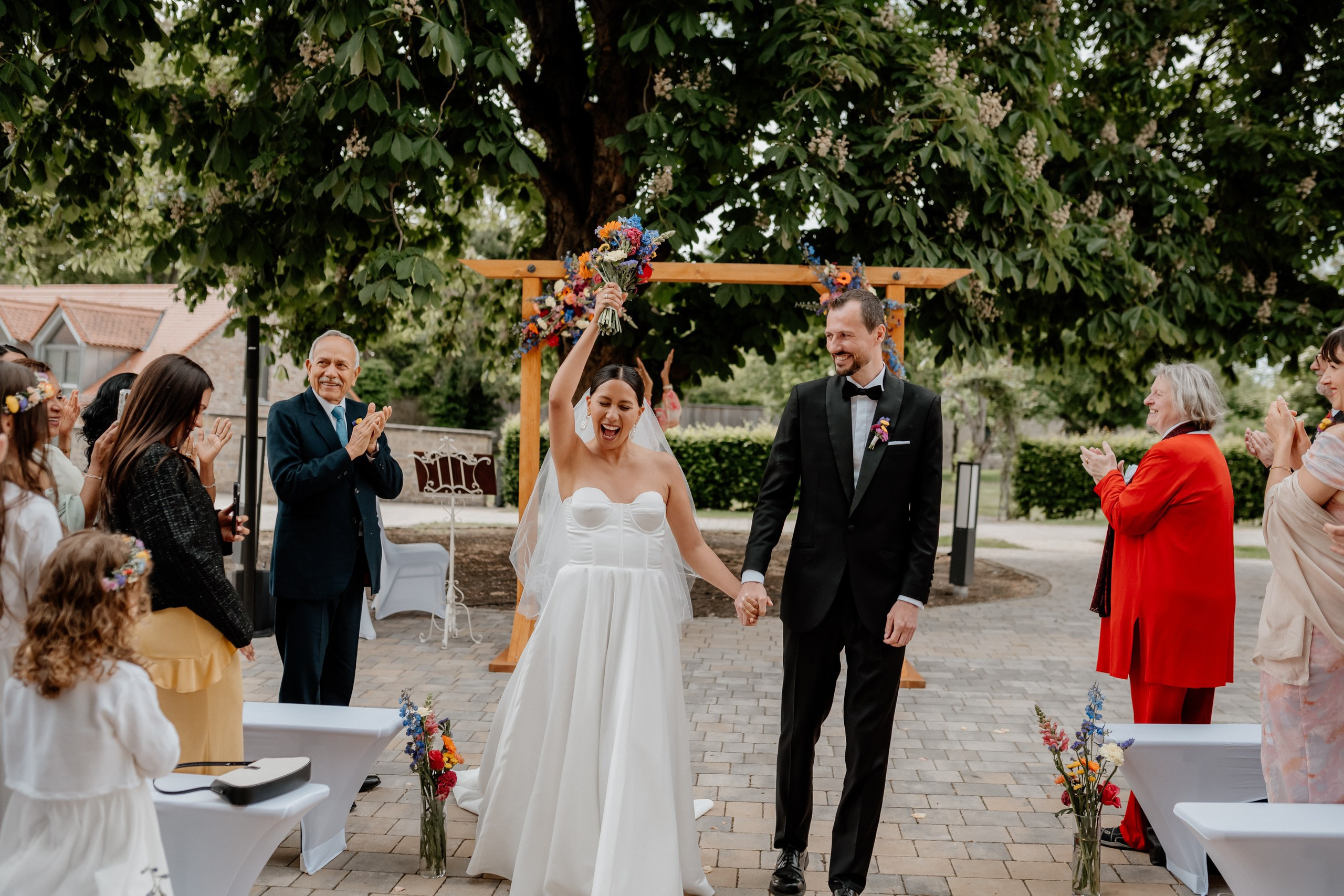 Hochzeit auf Gut Wöllried Würzburg – Janice & Thomas | Anna Saribekyan Fotografie. Anna Saribekyan – Beste Hochzeitsfotografin in Würzburg, Top 10 in Deutschland