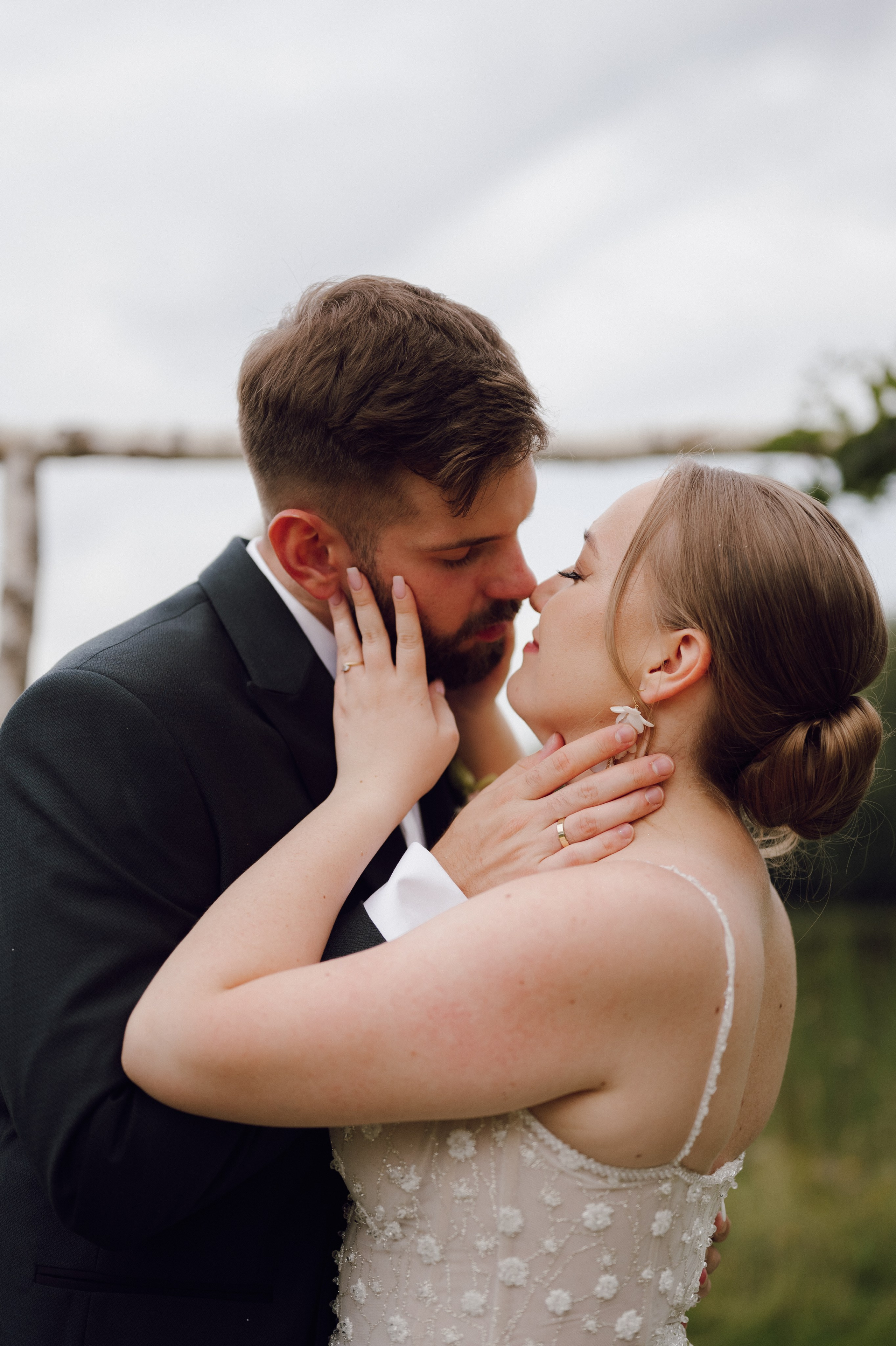 Kasia & Kuba | Wesele w stodole Owczarnia. Ślubny fotograf Poznań | Oliwia Makara