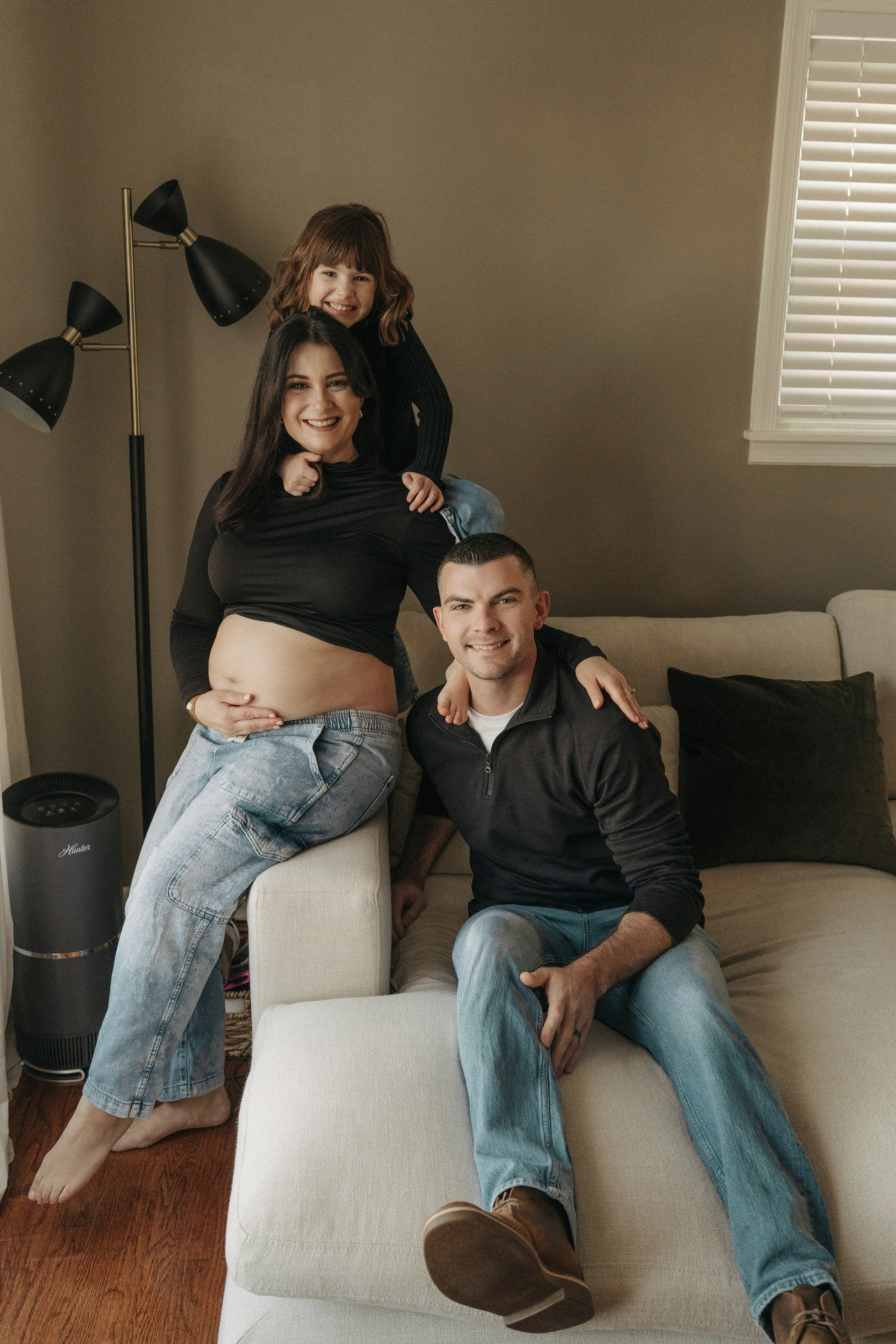 Home Maternity Photography – Relaxed & Candid Pregnancy Moments. Alisa Tant — Family and newborn photographer Bucks County, Montgomery county, Philadelphia, NJ