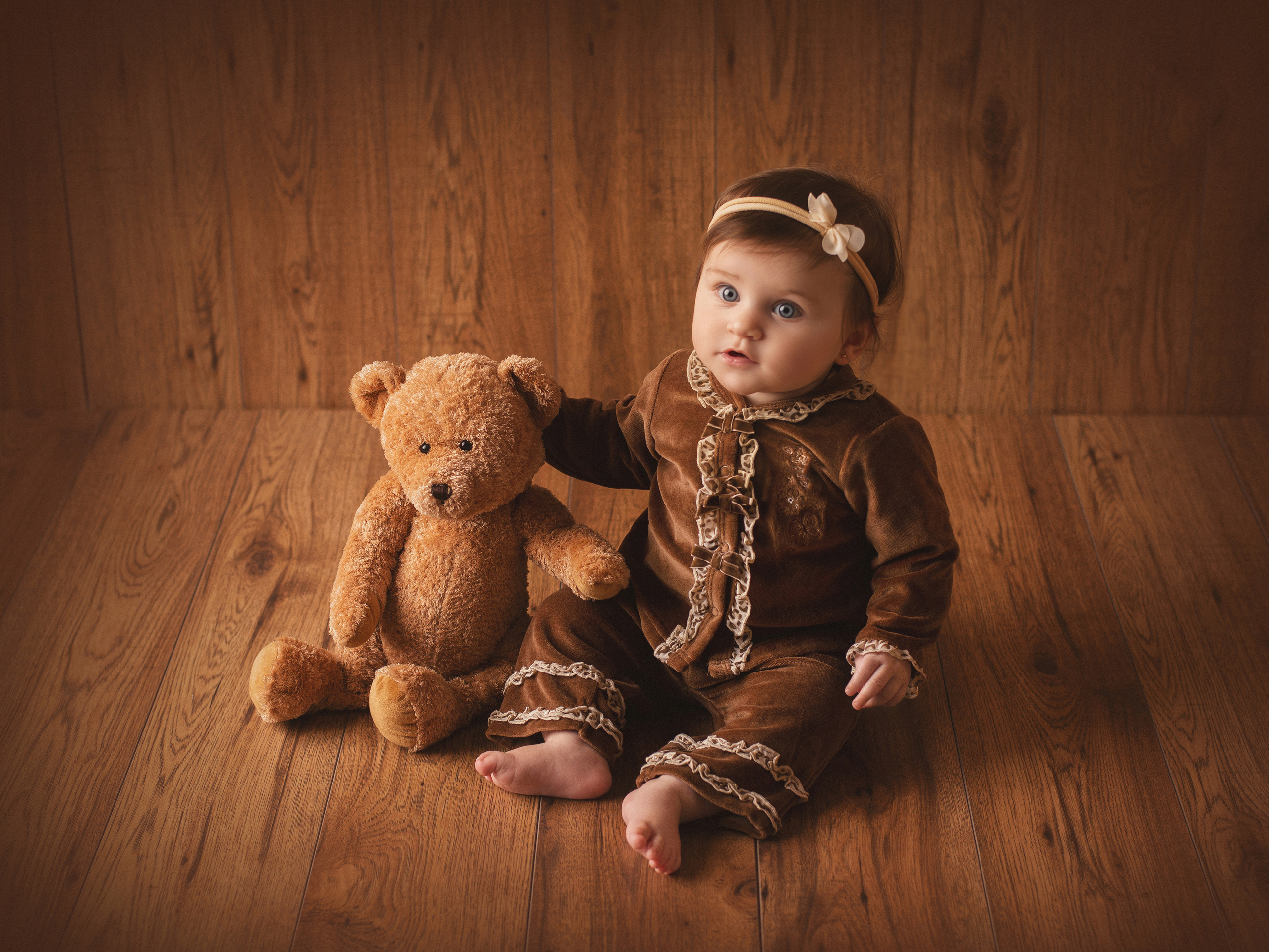 My First Year Package. A Girl. Ottawa Newborn and Baby Newborn Photographer Elena Helali